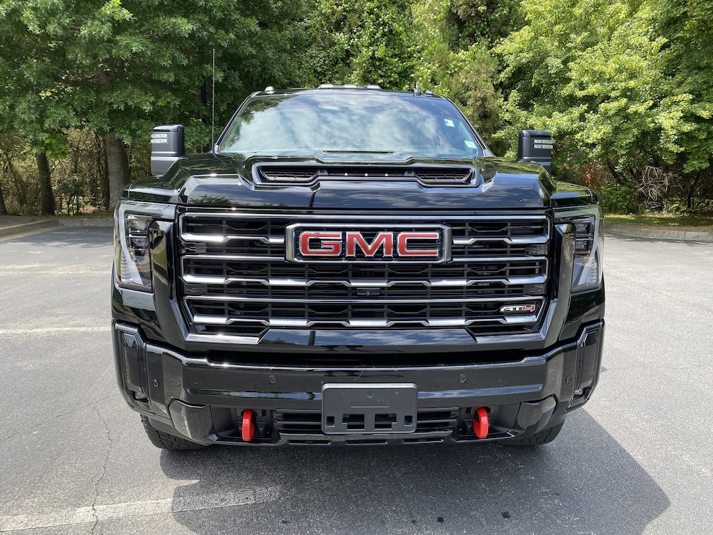 Used 2025 GMC Sierra 2500HD AT4 Pickup