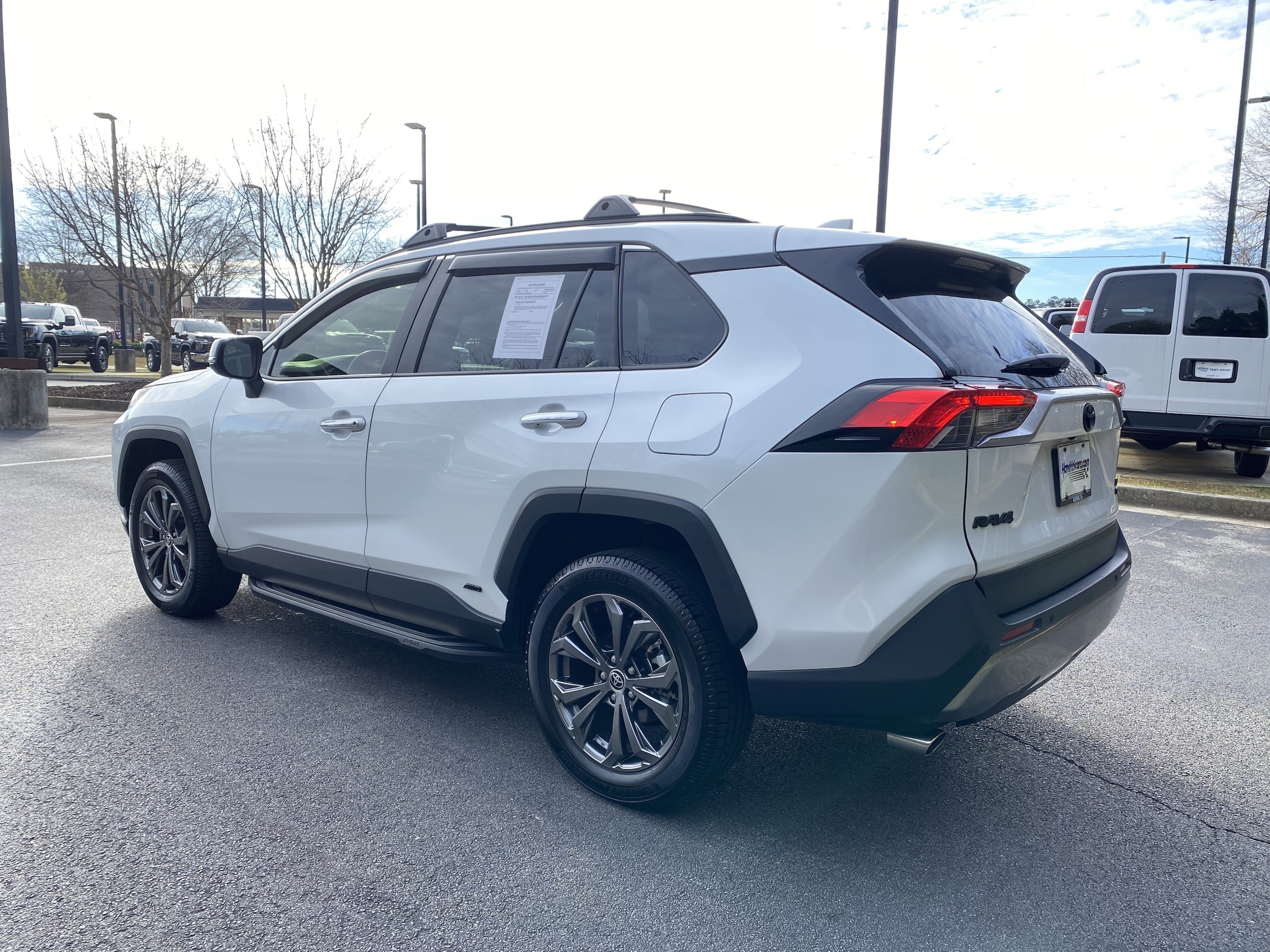 2024 Toyota RAV4 Hybrid Limited photo 5