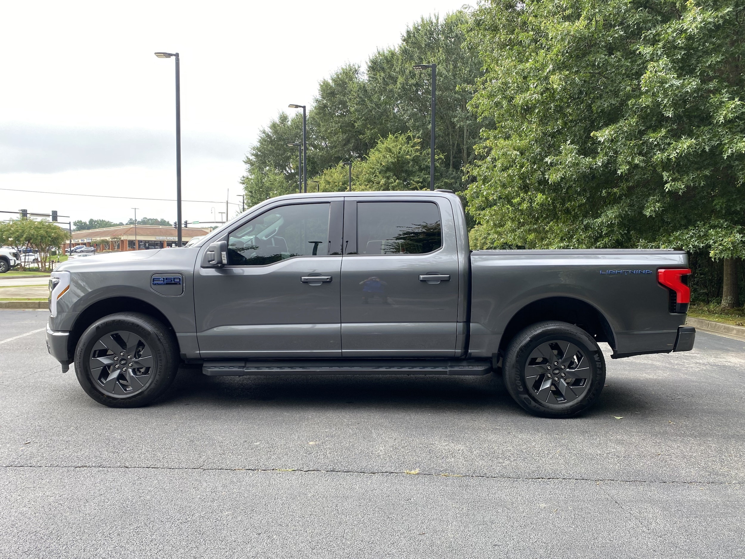 2025 Ford F-150 Lightning Flash