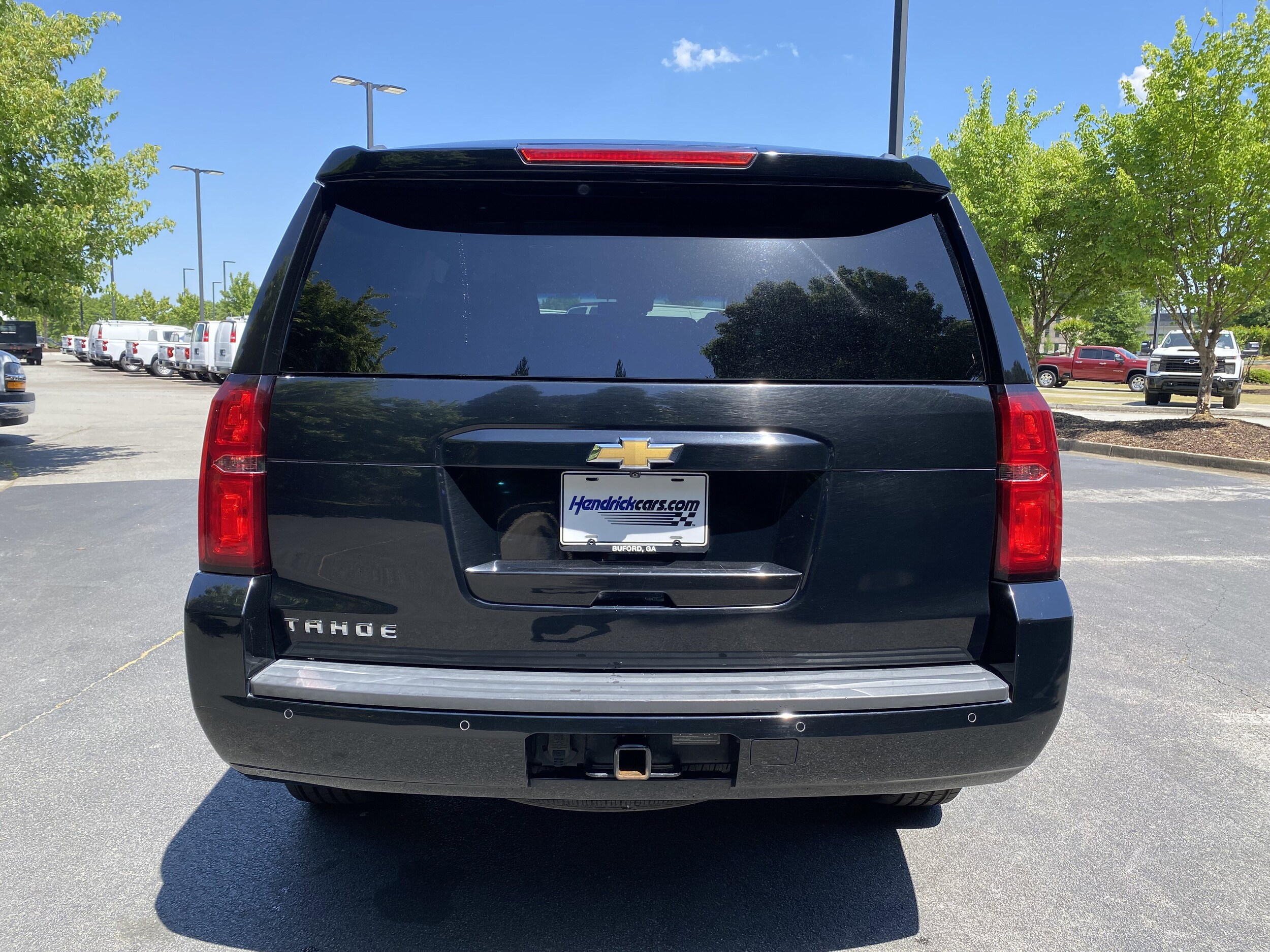 2019 Chevrolet Tahoe LT photo 3