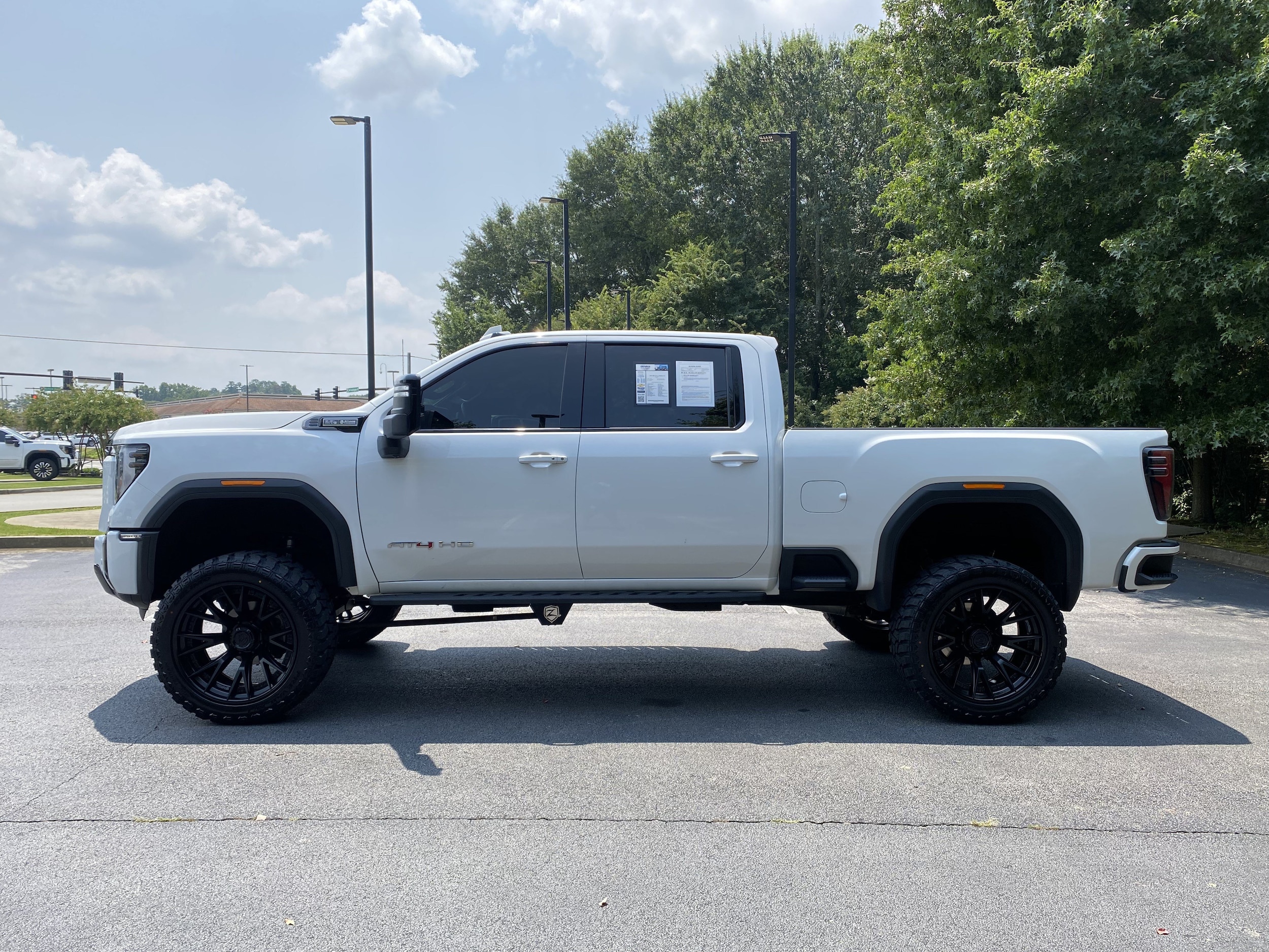 2024 GMC Sierra 2500HD AT4