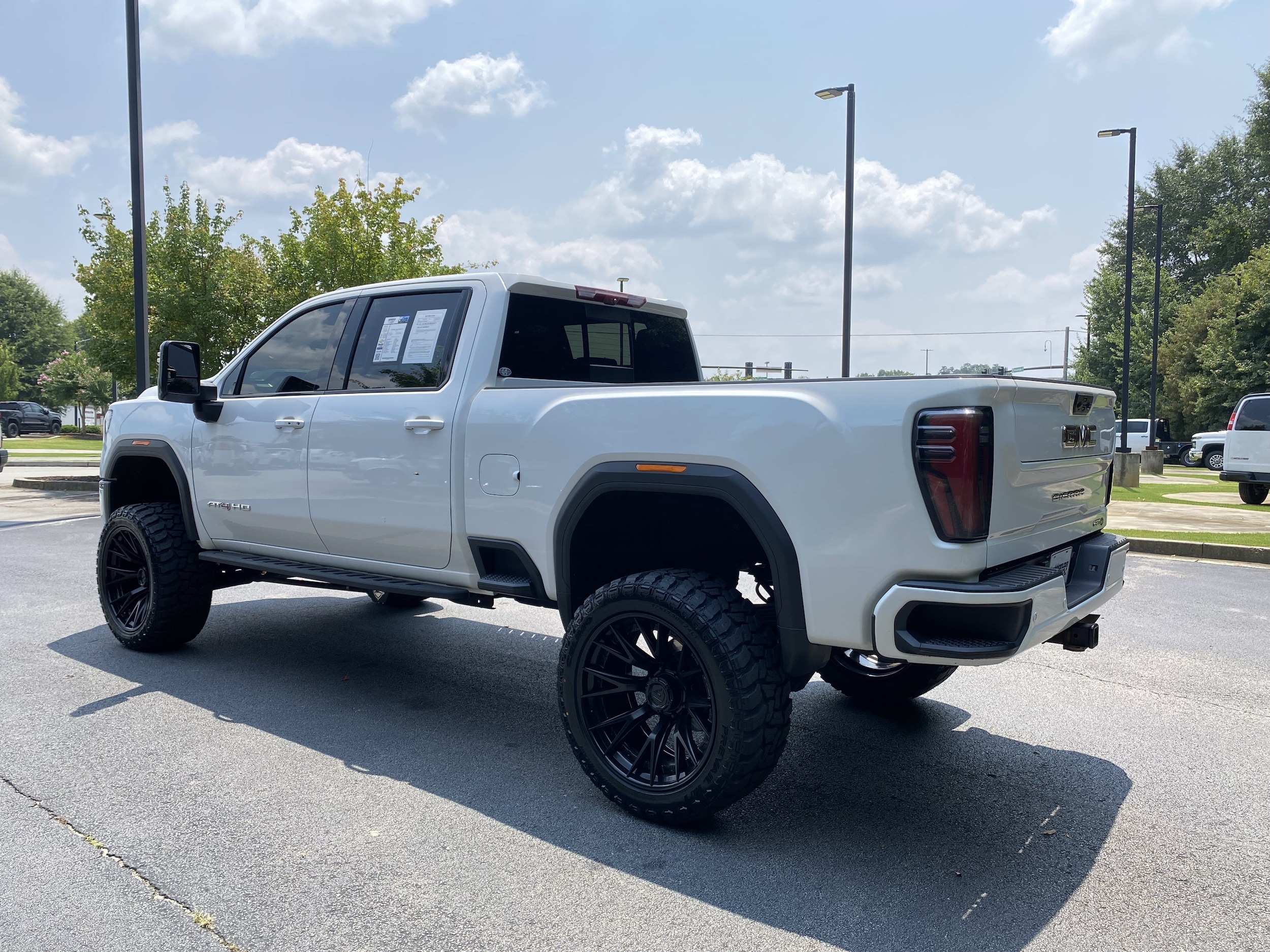 2024 GMC Sierra 2500HD AT4