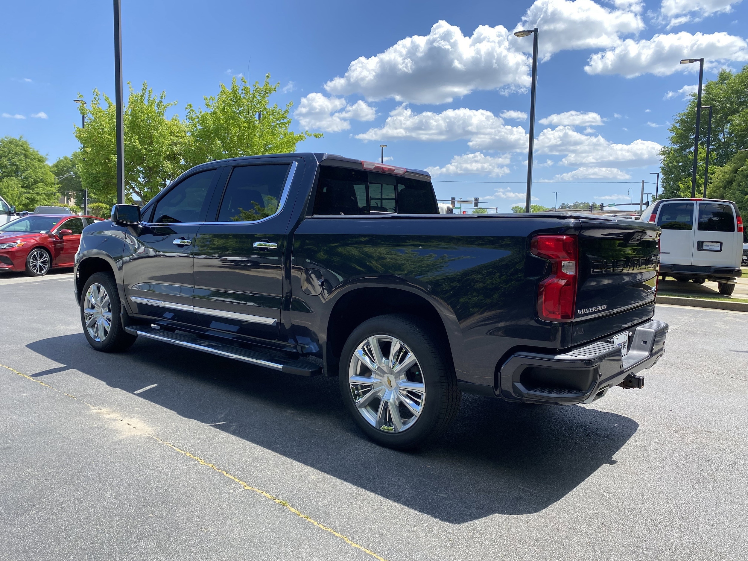 2023 Chevrolet Silverado 1500 High Country photo 6