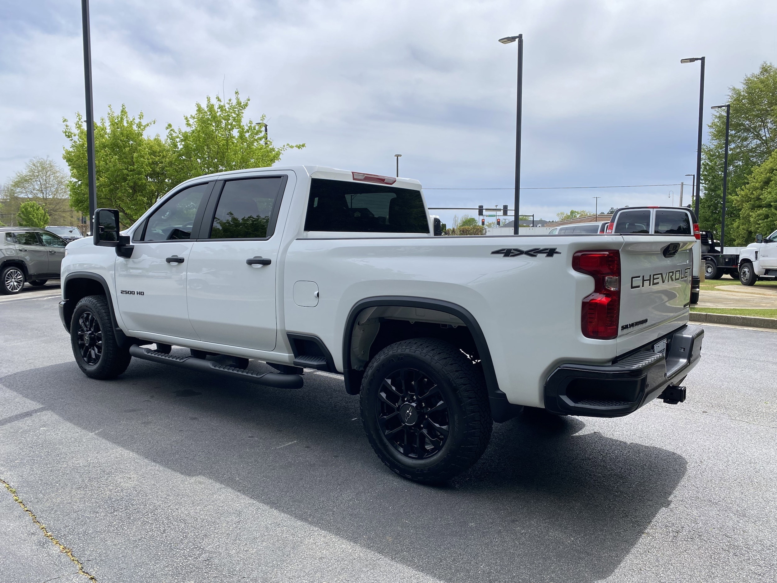2026 Chevrolet Silverado 2500HD Custom photo 5