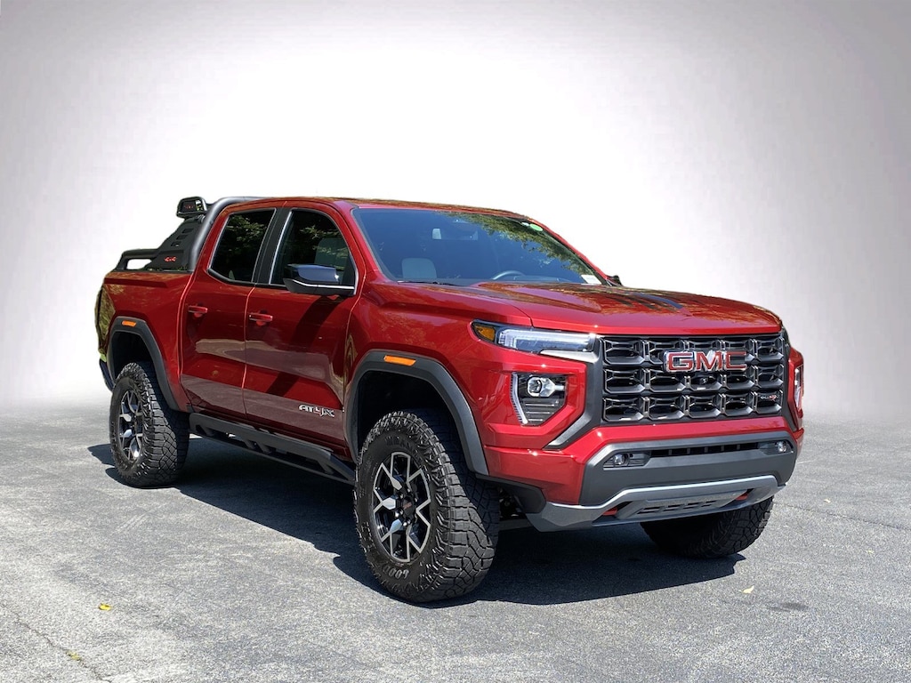 Used 2025 GMC Canyon 4WD AT4 Pickup
