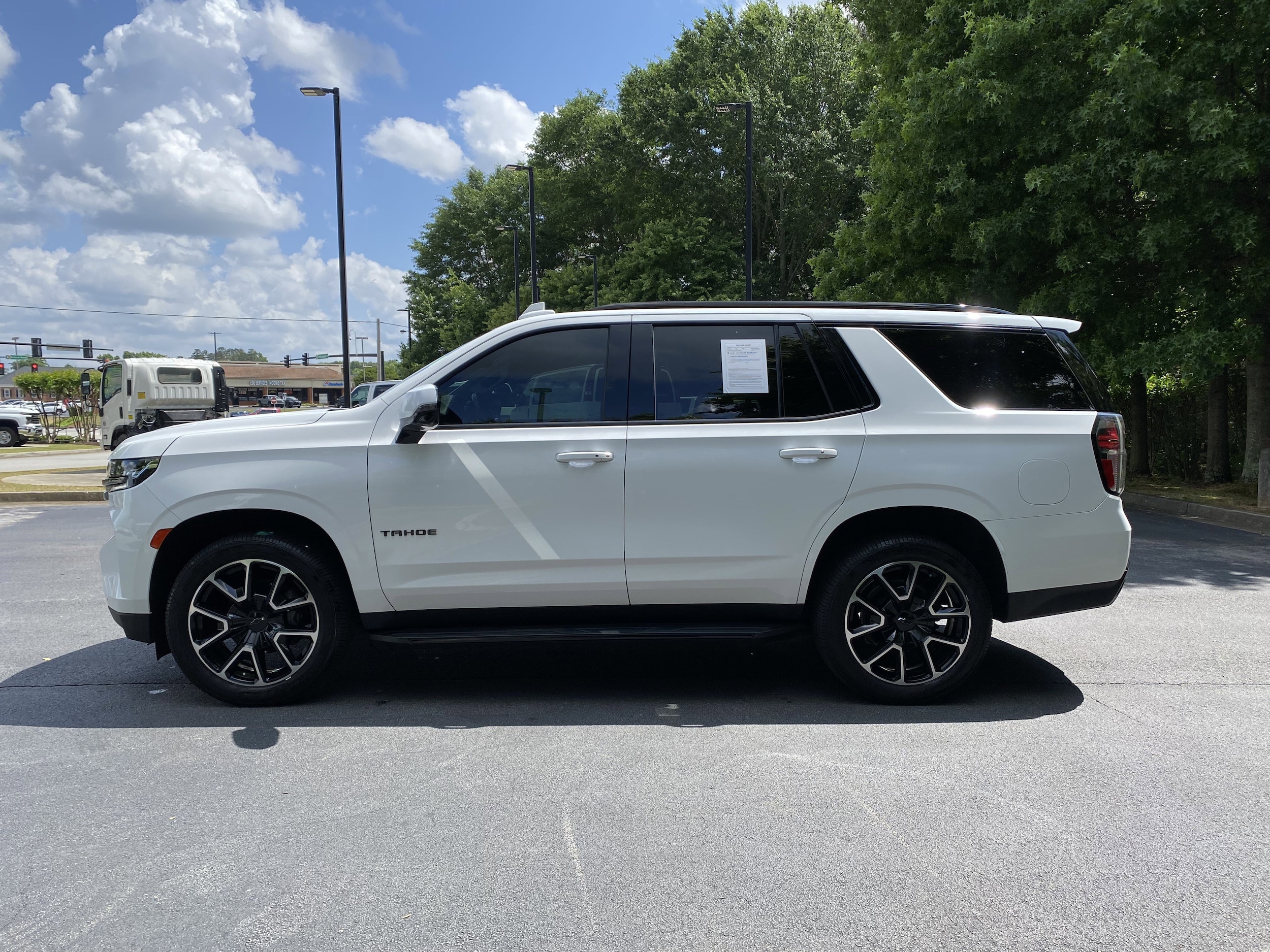 2022 Chevrolet Tahoe RST photo 4