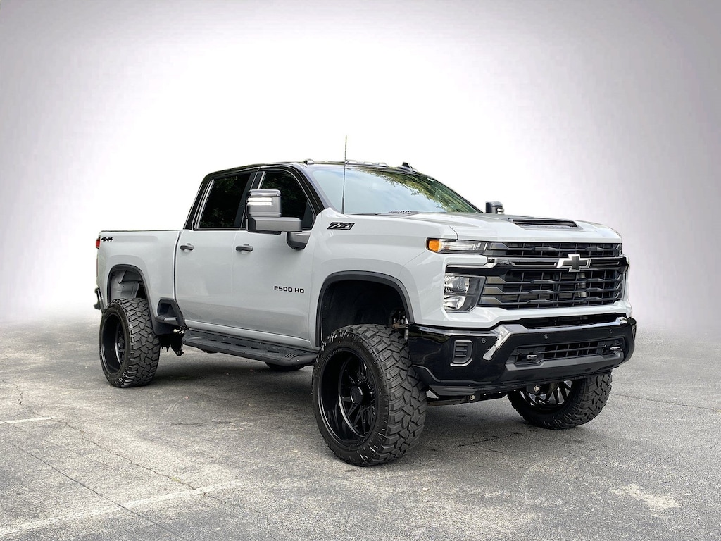 Used 2025 Chevrolet Silverado 2500HD Custom Pickup