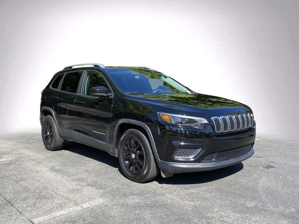 Used 2020 Jeep Cherokee Latitude SUV