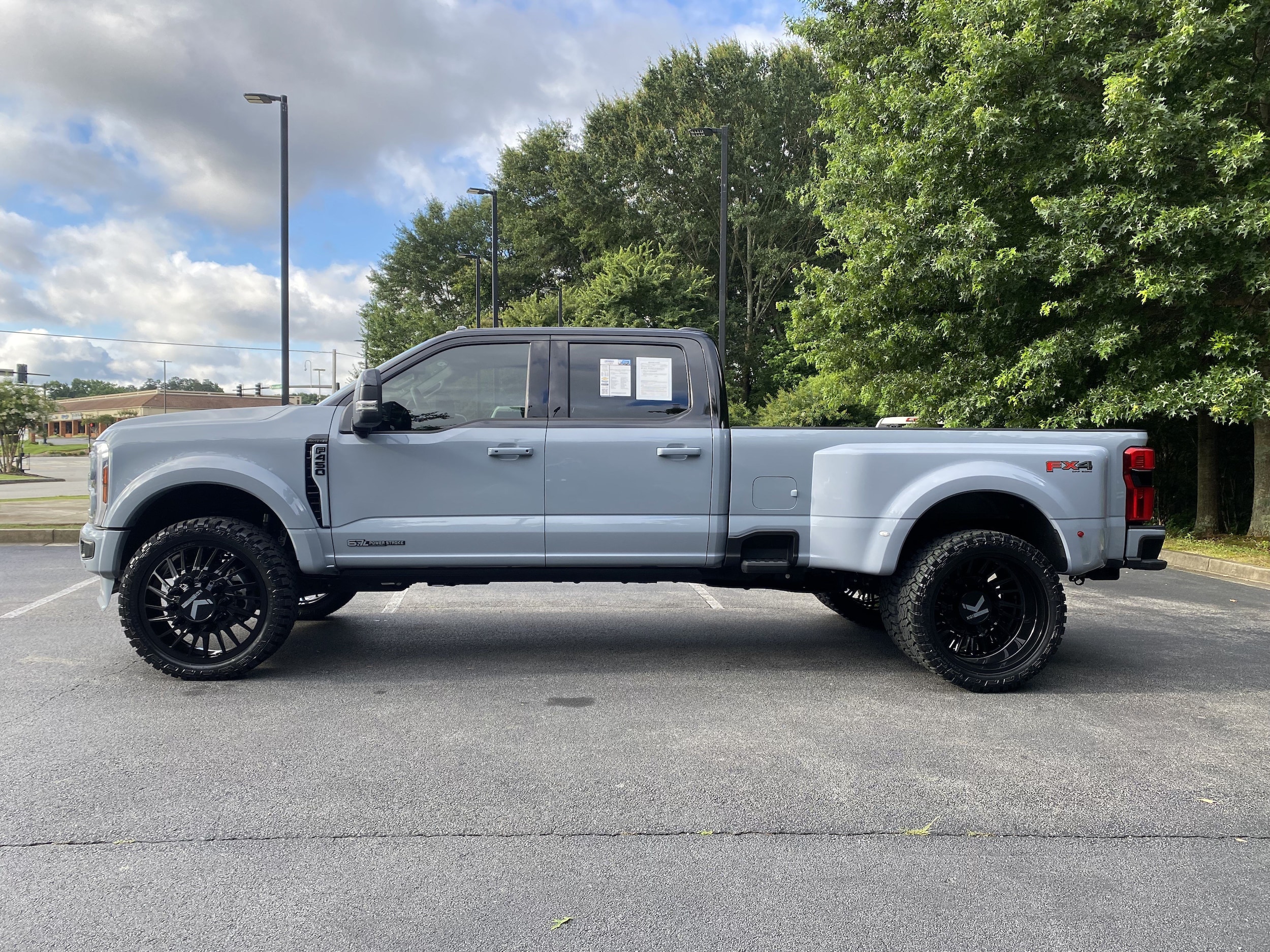 Ford Super Duty F-450 DRW Platinum