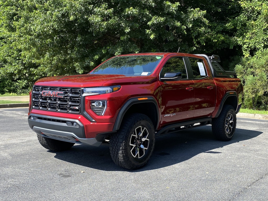 Used 2025 GMC Canyon 4WD AT4 Pickup