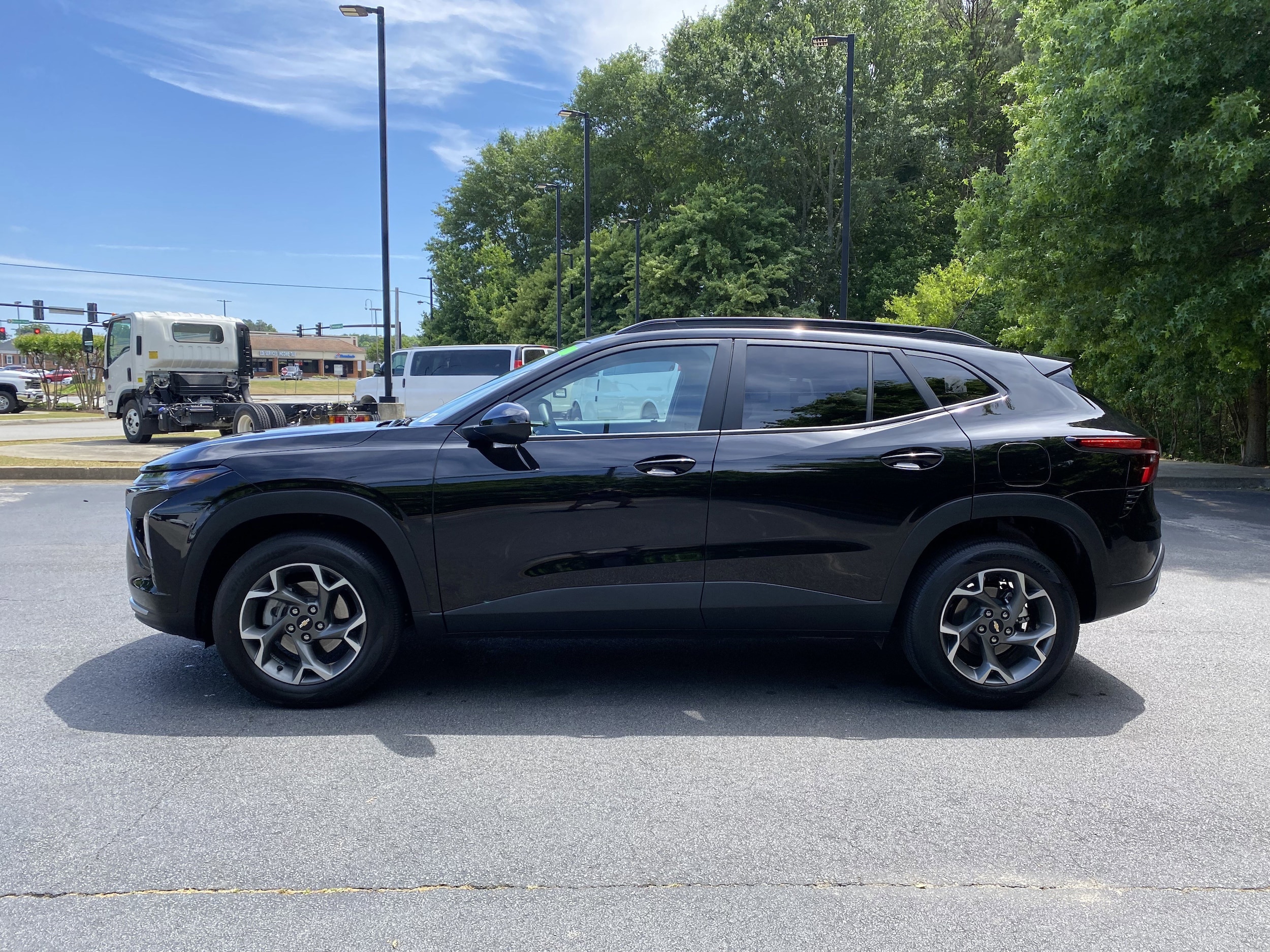 2026 Chevrolet Trax LT photo 4