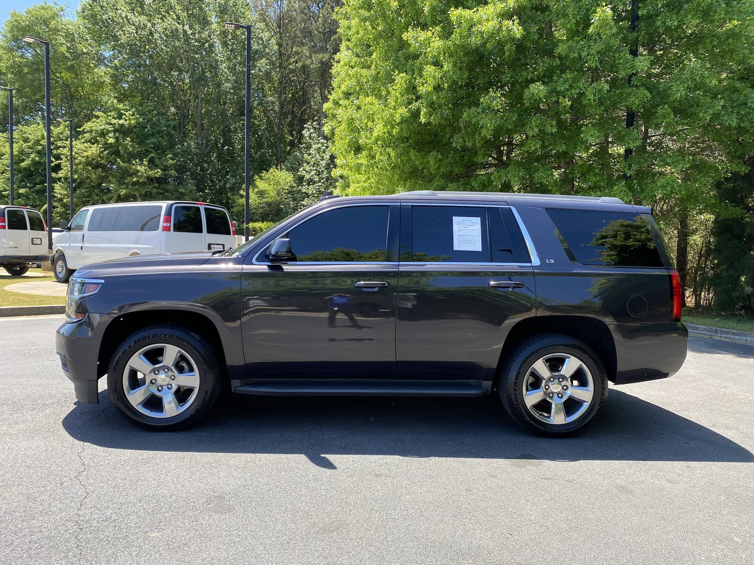 2016 Chevrolet Tahoe LS photo 5