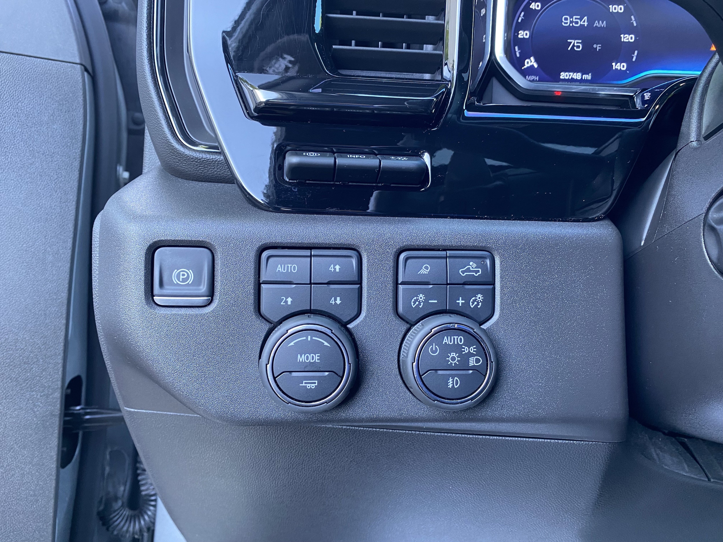 2024 Chevrolet Silverado 1500 ZR2 photo 4