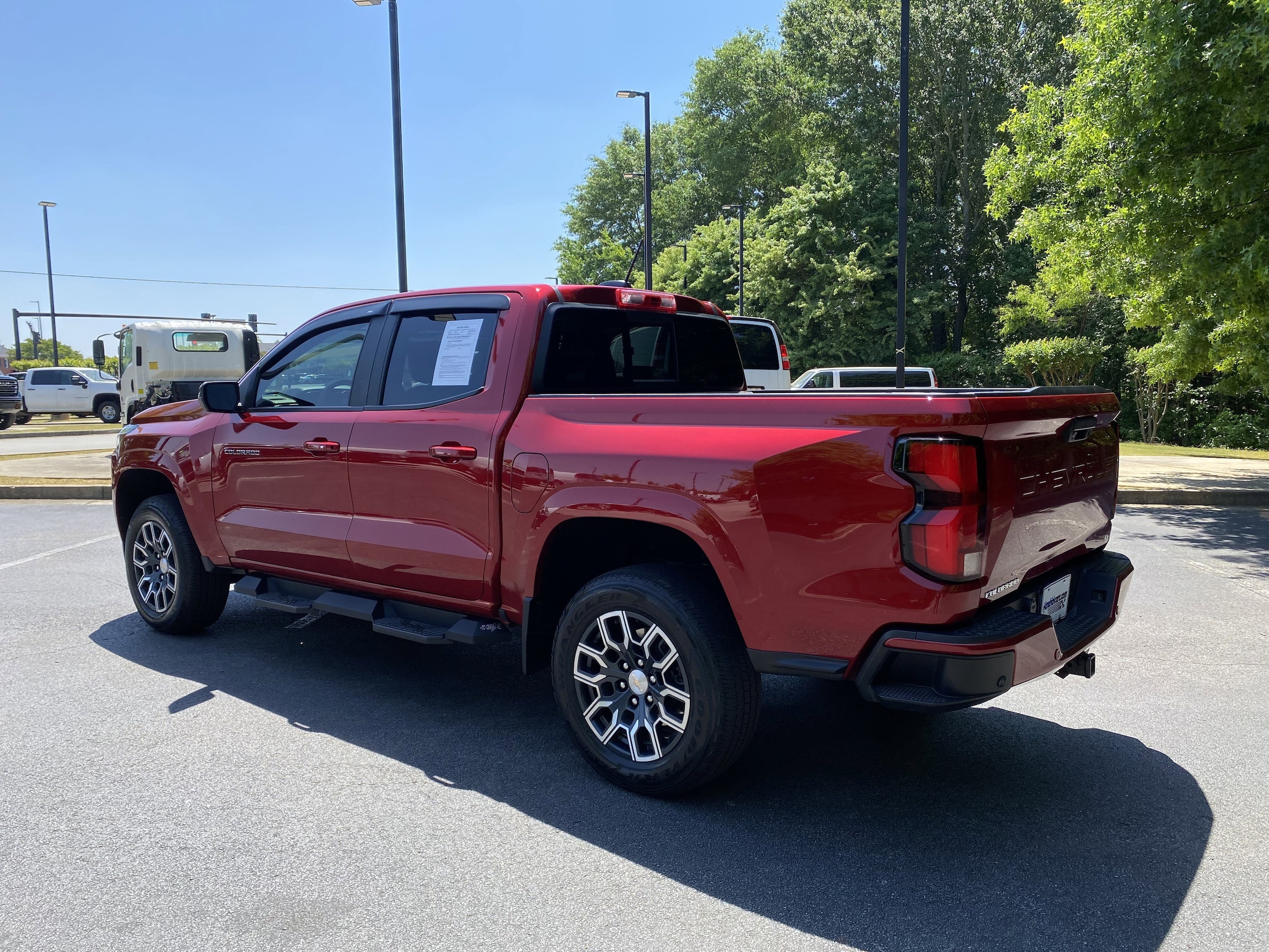 2023 Chevrolet Colorado 2WD LT photo 6