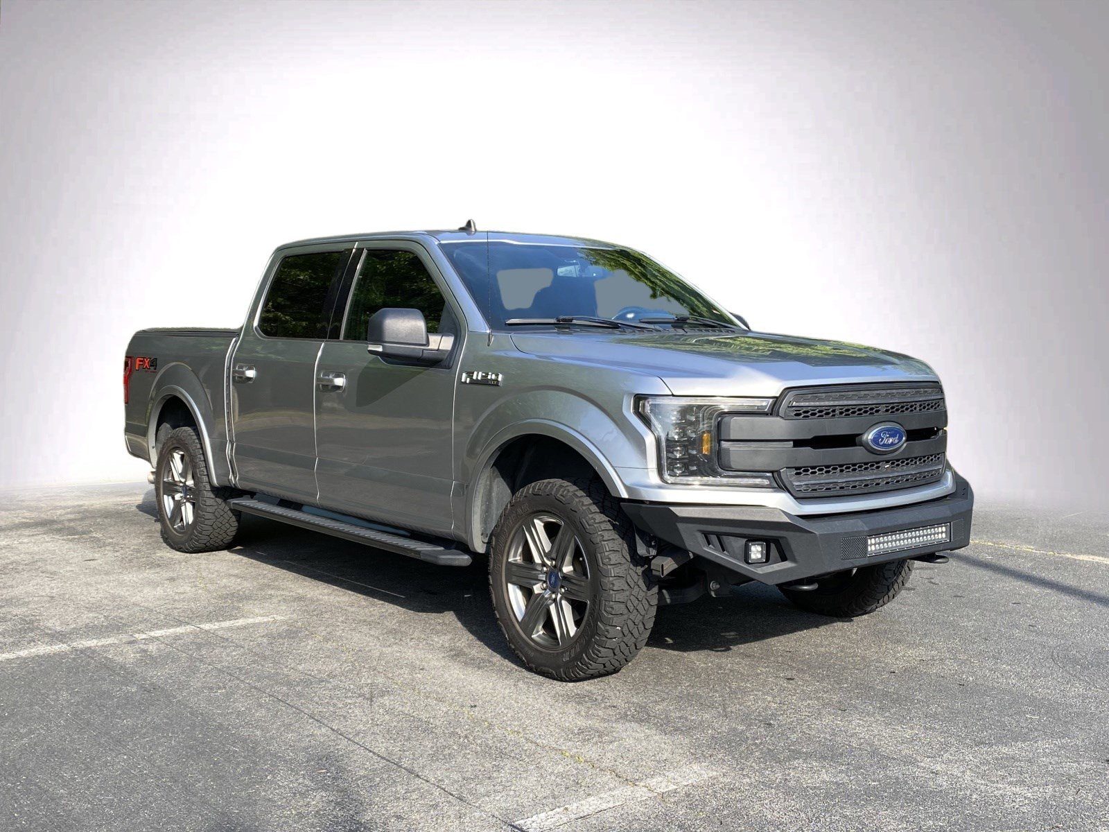 2020 Ford F-150 XLT photo 2