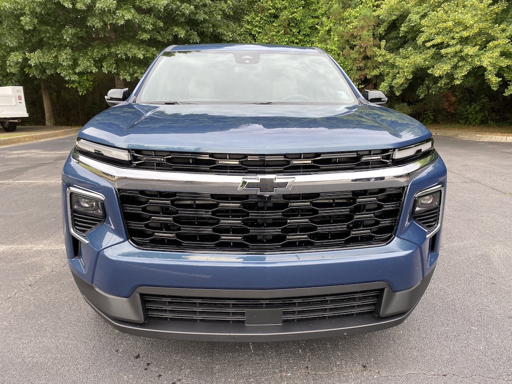 Used 2026 Chevrolet Traverse FWD LT SUV