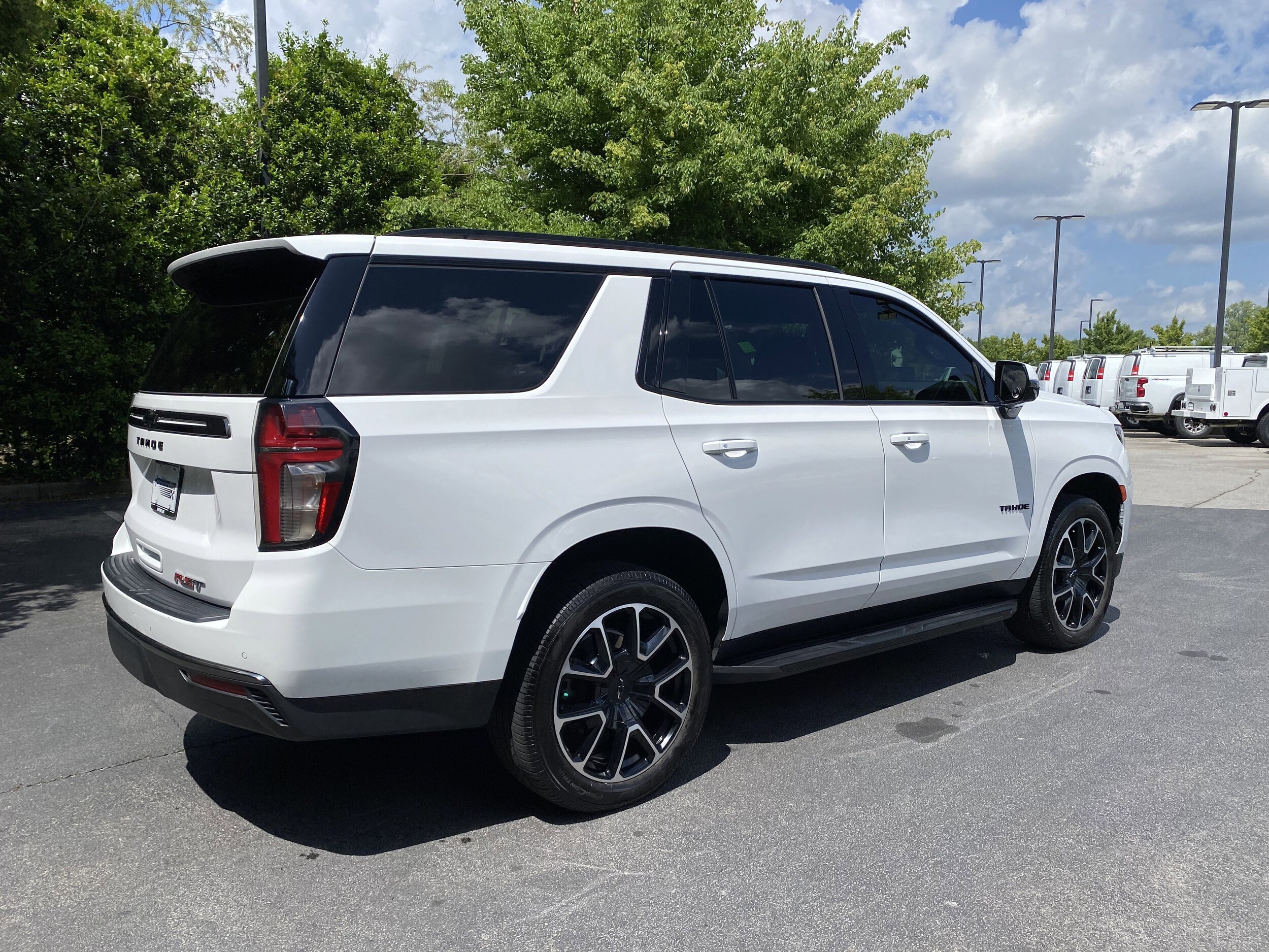 2022 Chevrolet Tahoe RST photo 3