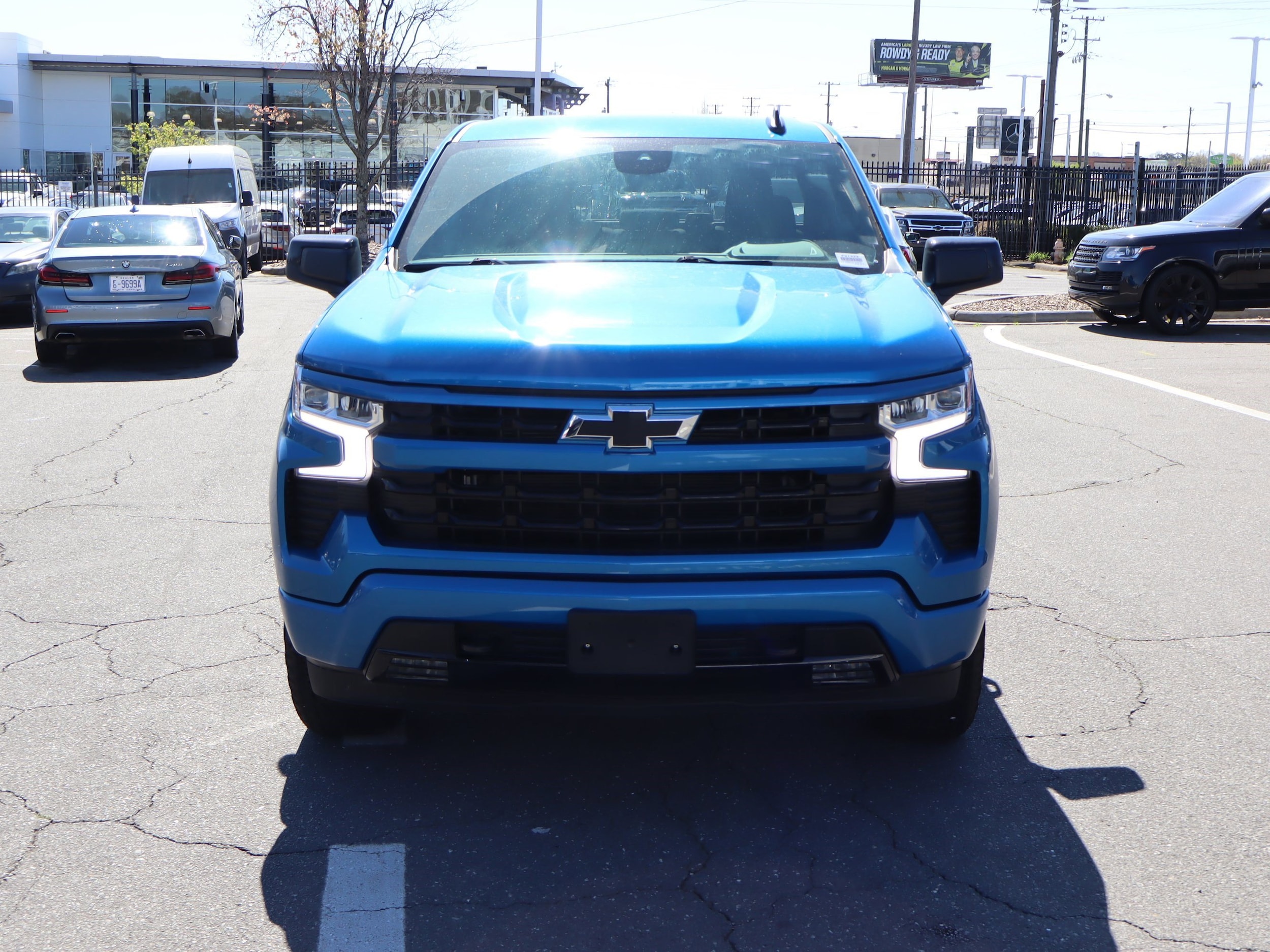 2023 Chevrolet Silverado 1500 RST photo 2