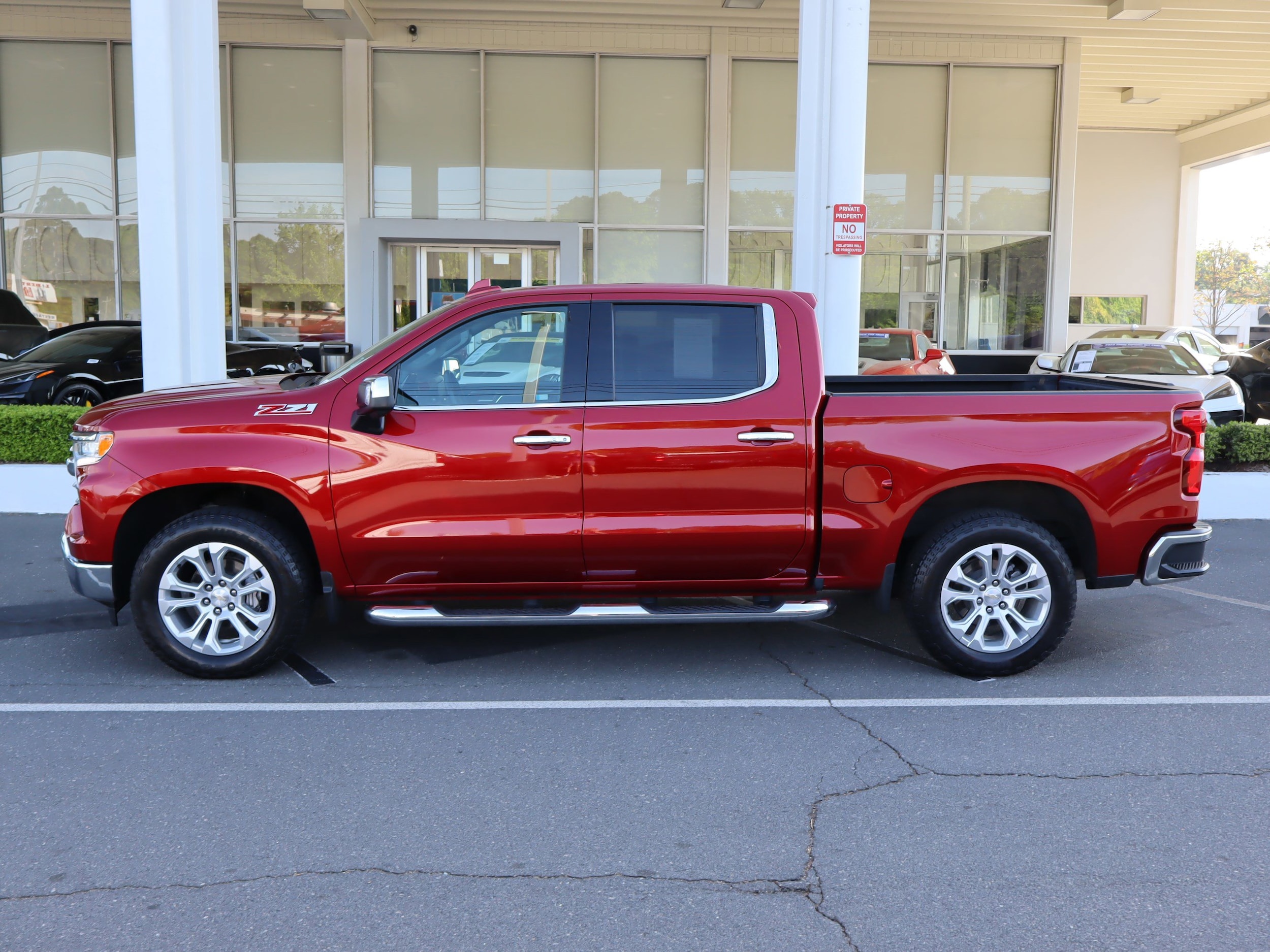 2023 Chevrolet Silverado 1500 LTZ photo 5