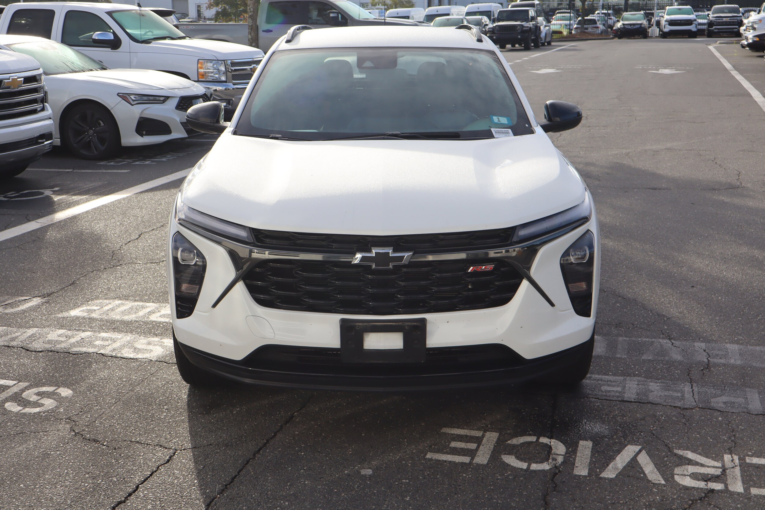 2024 Chevrolet Trax photo 2