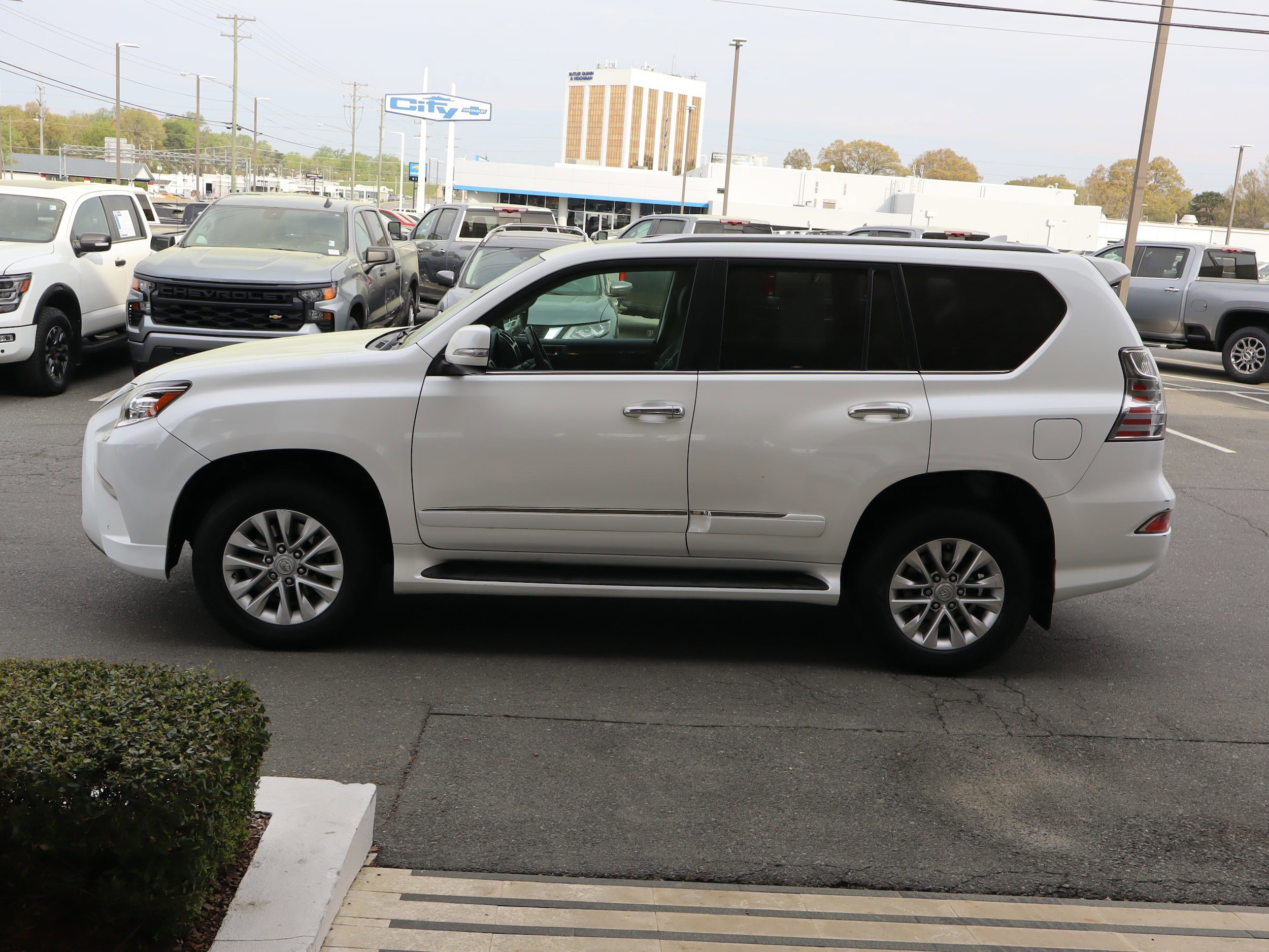 2019 LEXUS GX GX 460 Premium photo 6