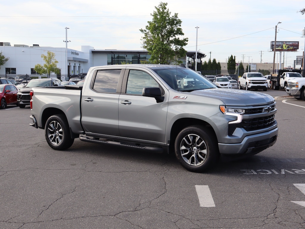 Used 2024 Chevrolet Silverado 1500 RST Pickup