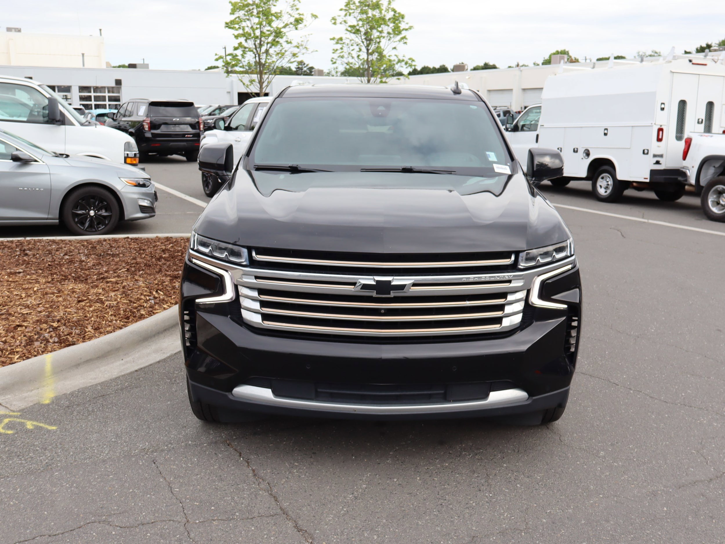 2021 Chevrolet Tahoe High Country photo 3