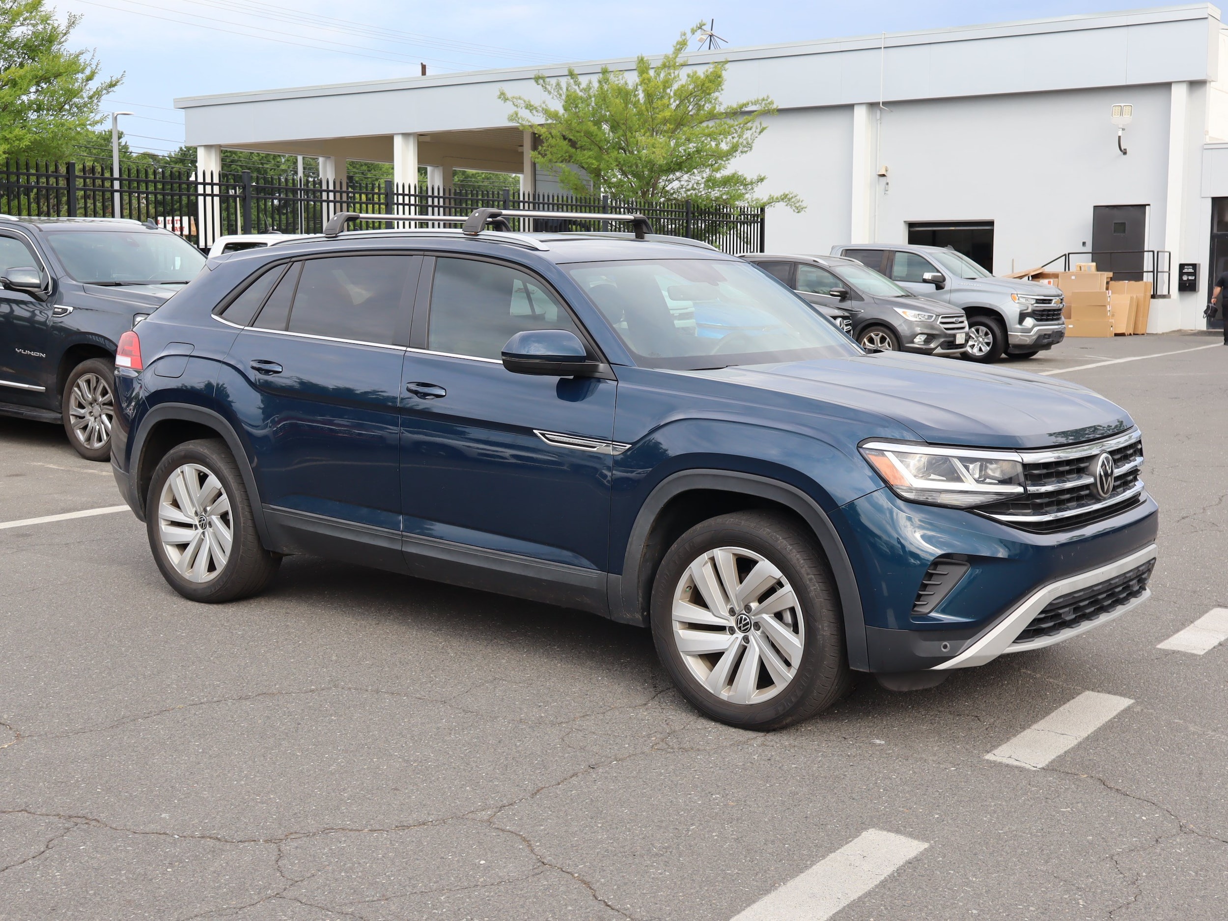 Volkswagen Atlas Cross Sport 2.0T SE W/Technology