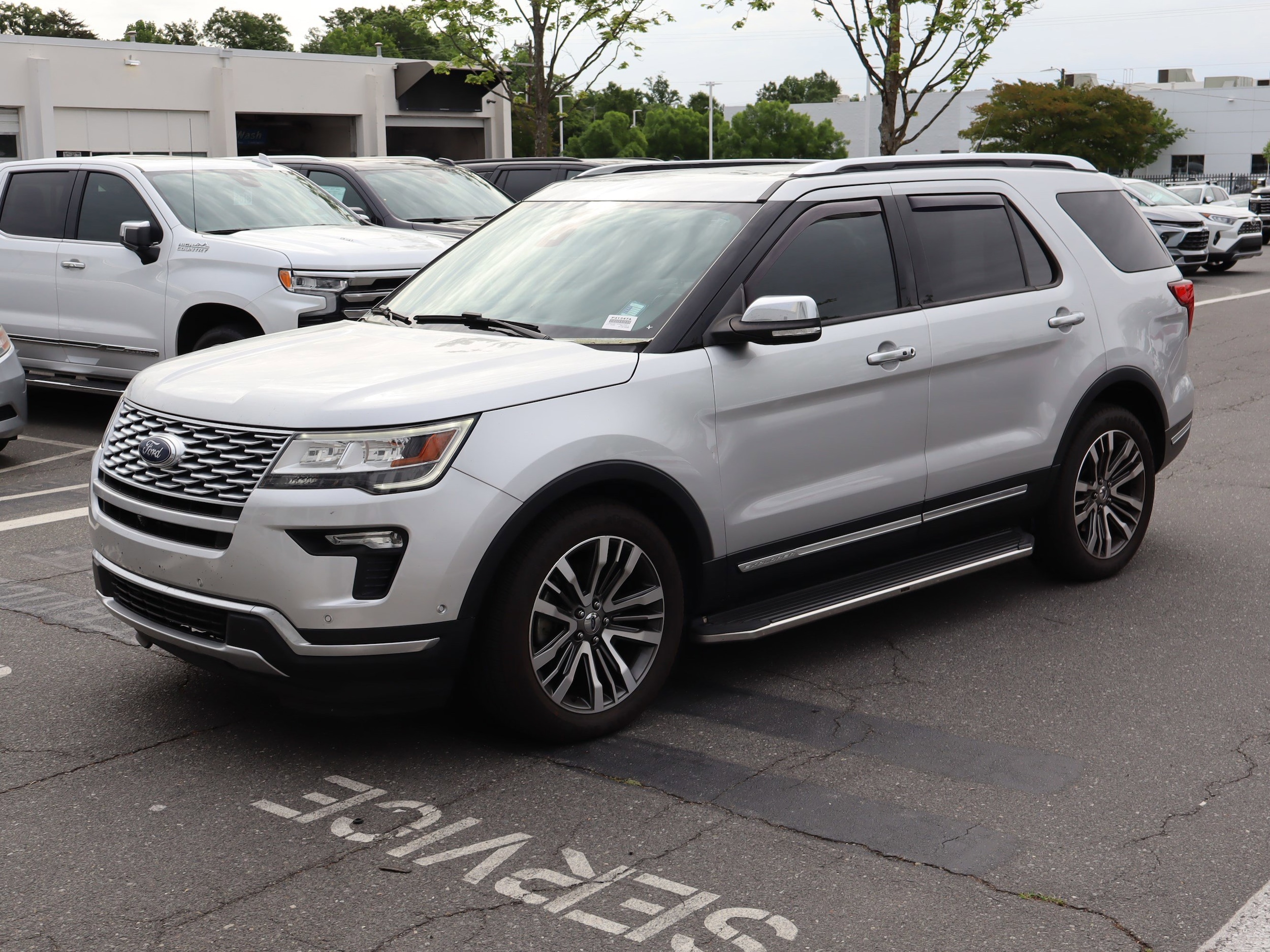 2019 Ford Explorer Platinum photo 5