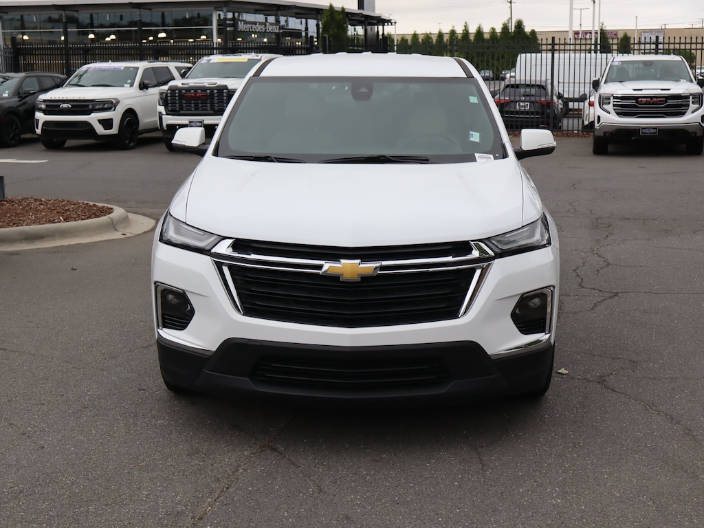 Used 2023 Chevrolet Traverse LS SUV