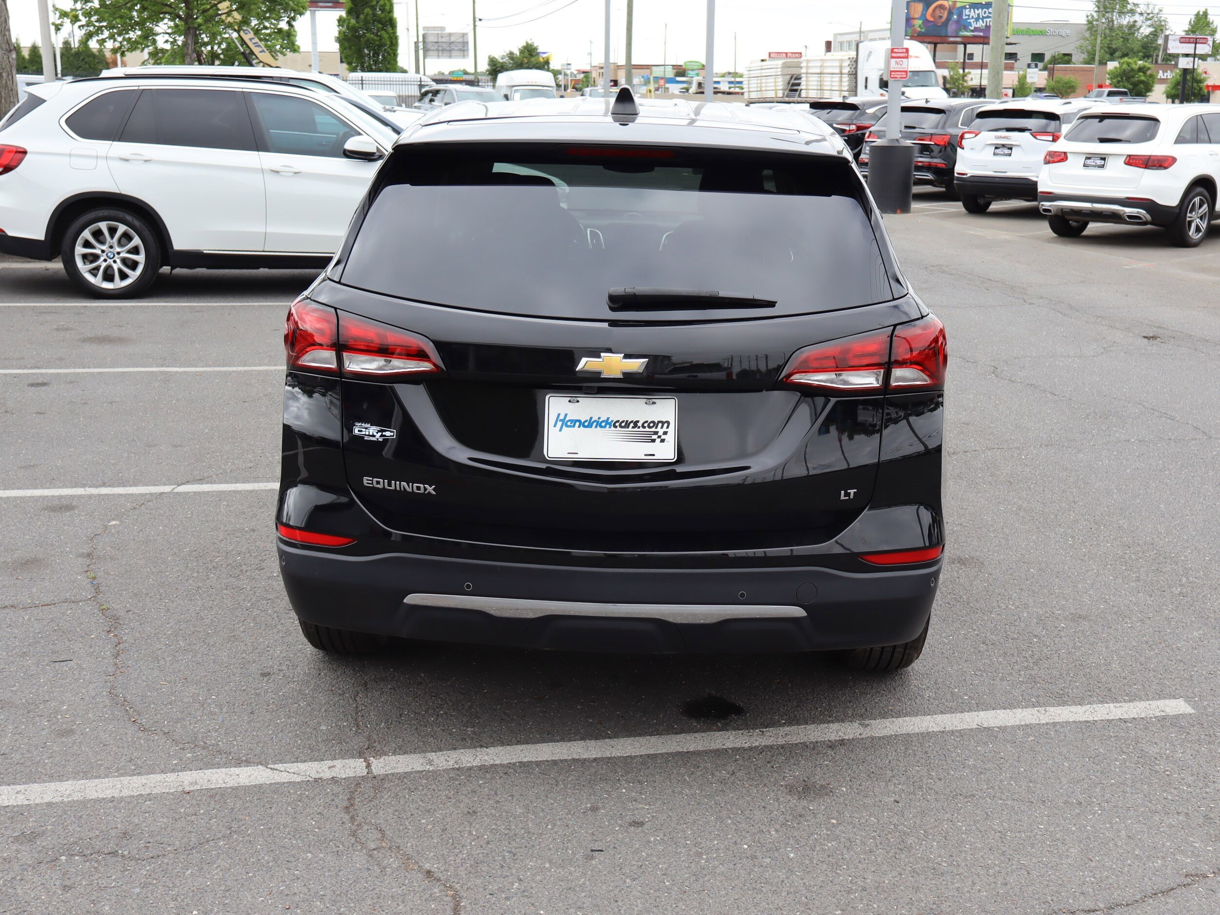 2024 Chevrolet Equinox LT photo 3