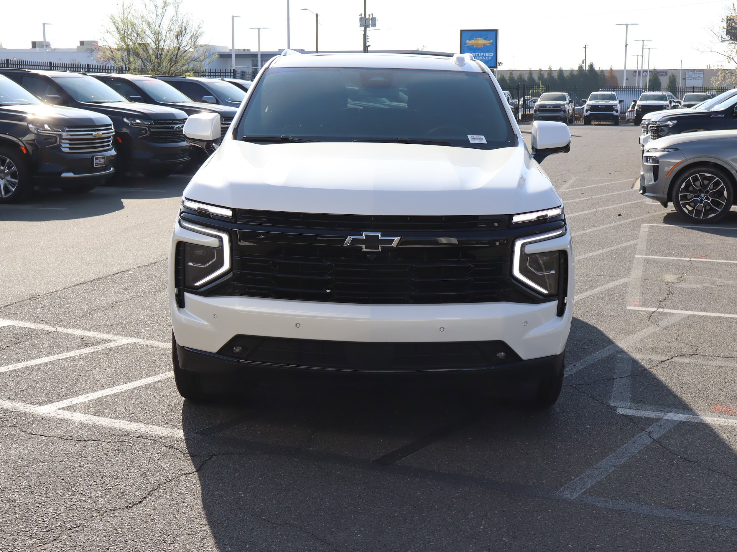 2025 Chevrolet Tahoe RST photo 2