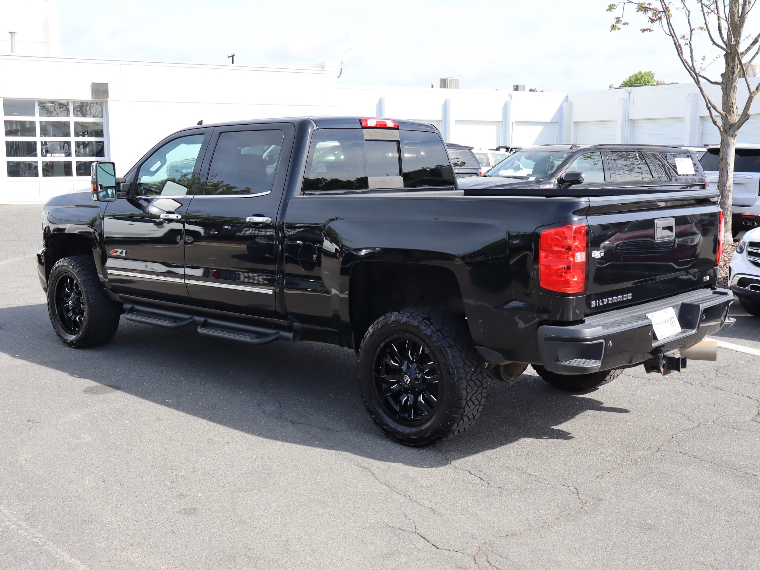 2017 Chevrolet Silverado 2500HD LTZ photo 3