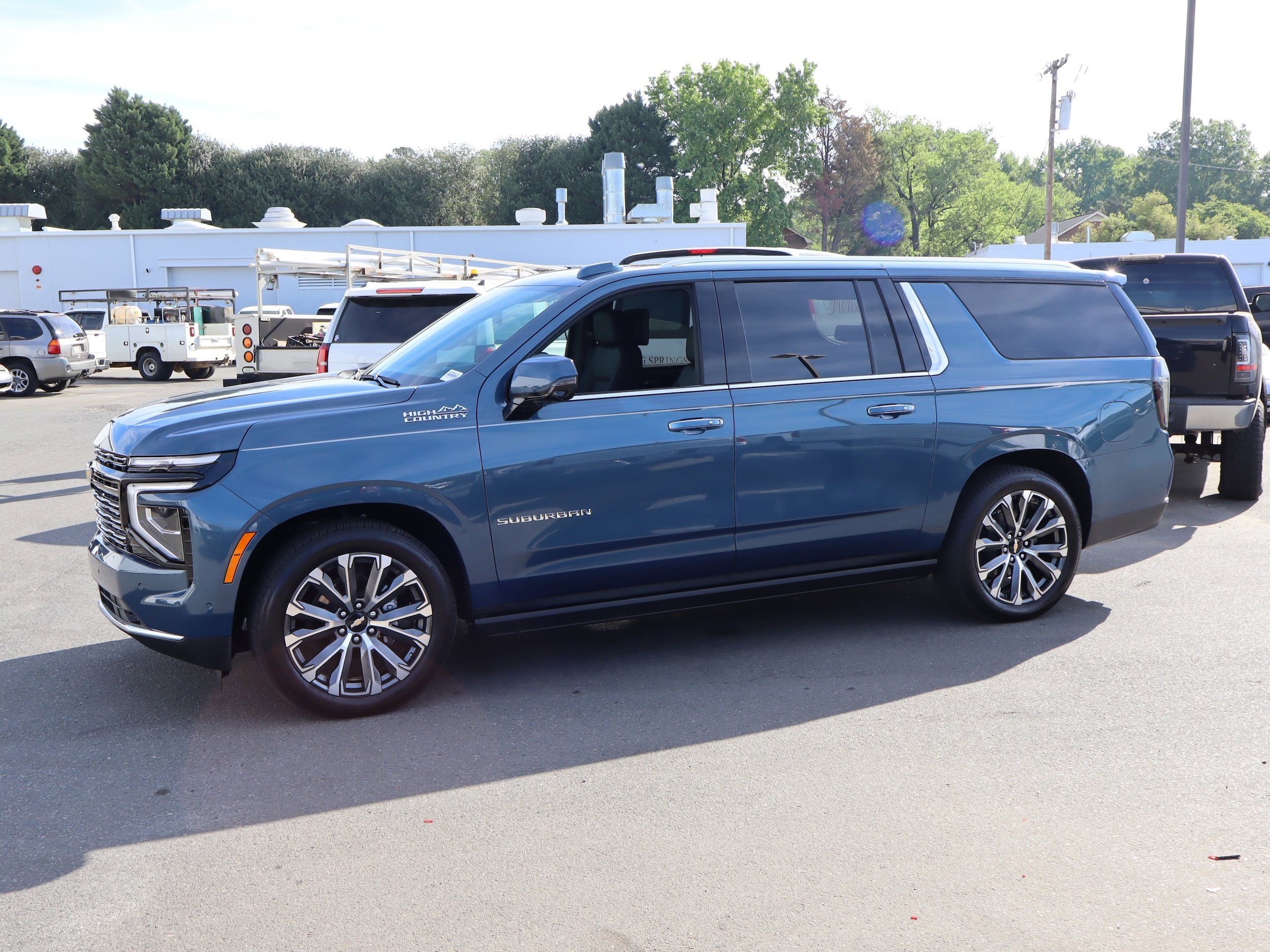 2026 Chevrolet Suburban High Country photo 5