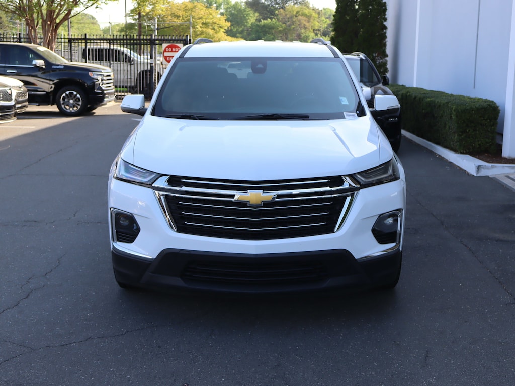 Used 2023 Chevrolet Traverse LT Cloth SUV