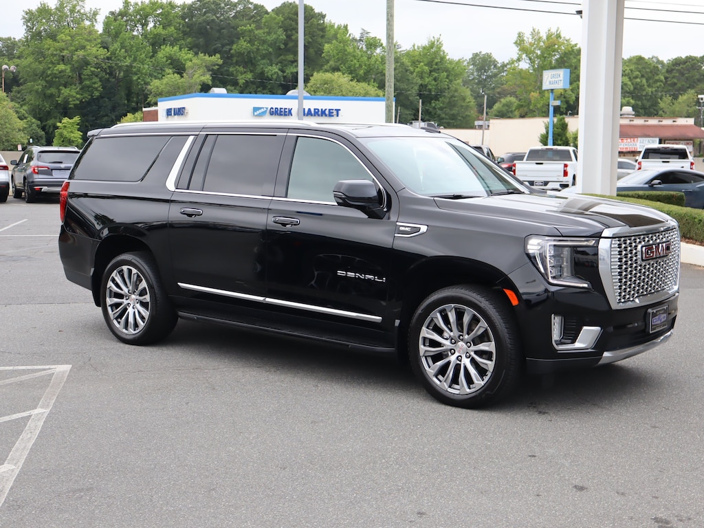Used 2022 GMC Yukon XL Denali SUV