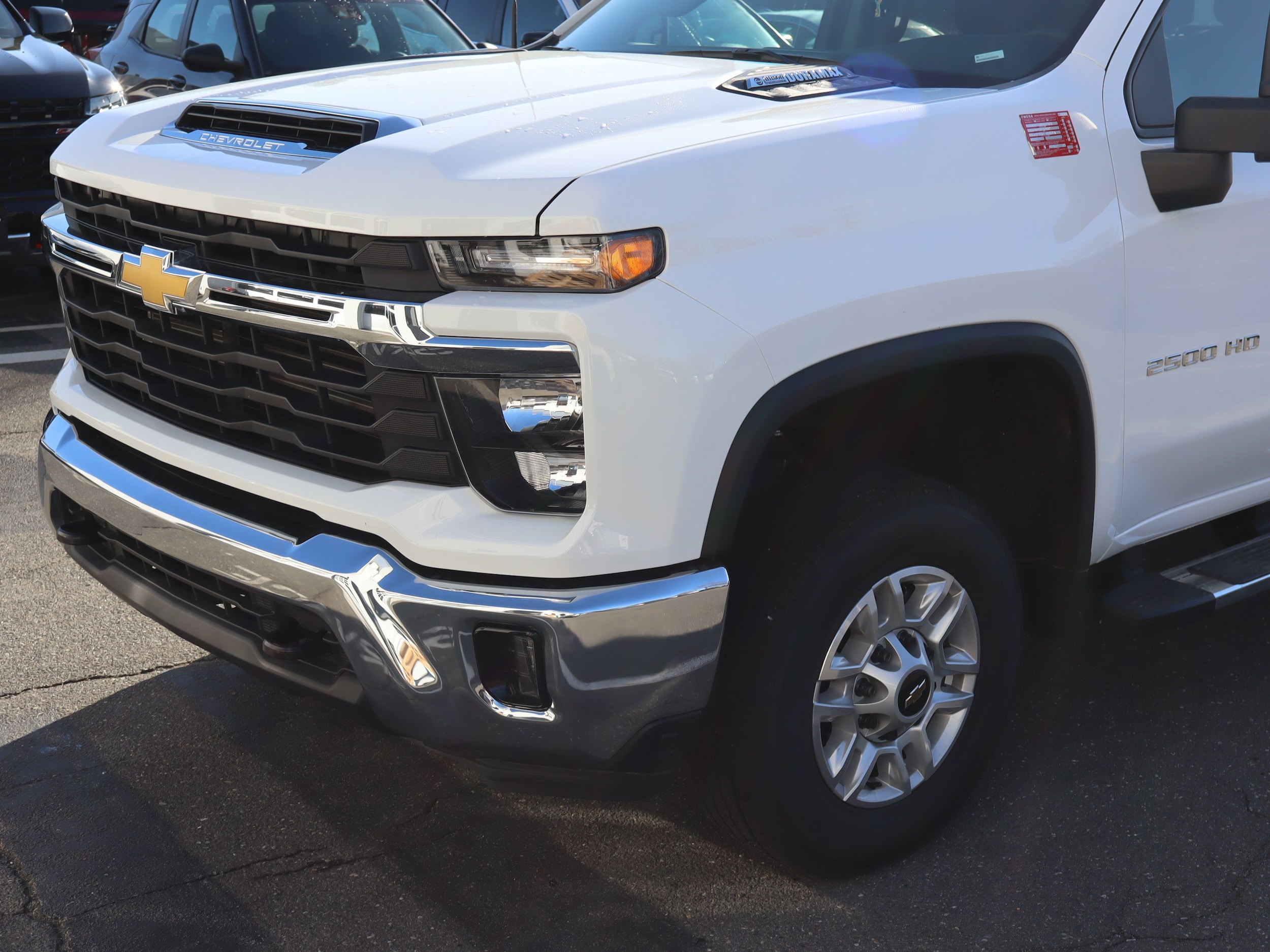 2025 Chevrolet Silverado 2500HD LT photo 5
