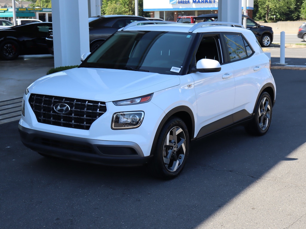 Used 2021 Hyundai Venue SEL SUV