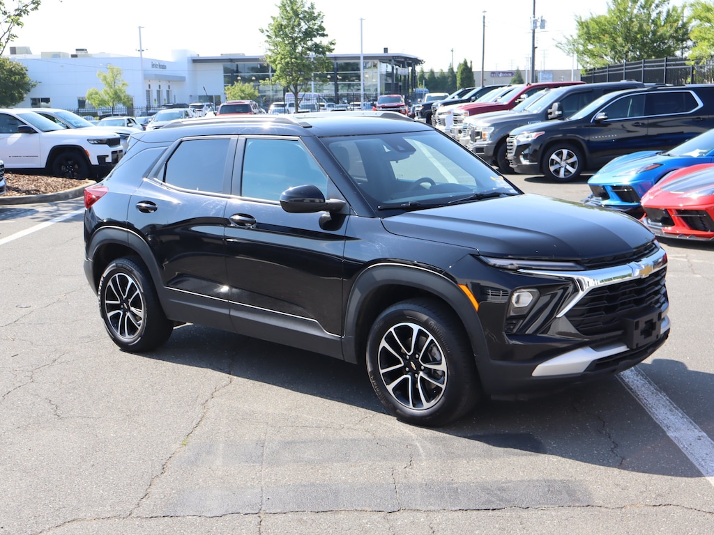 Used 2024 Chevrolet Trailblazer LT SUV