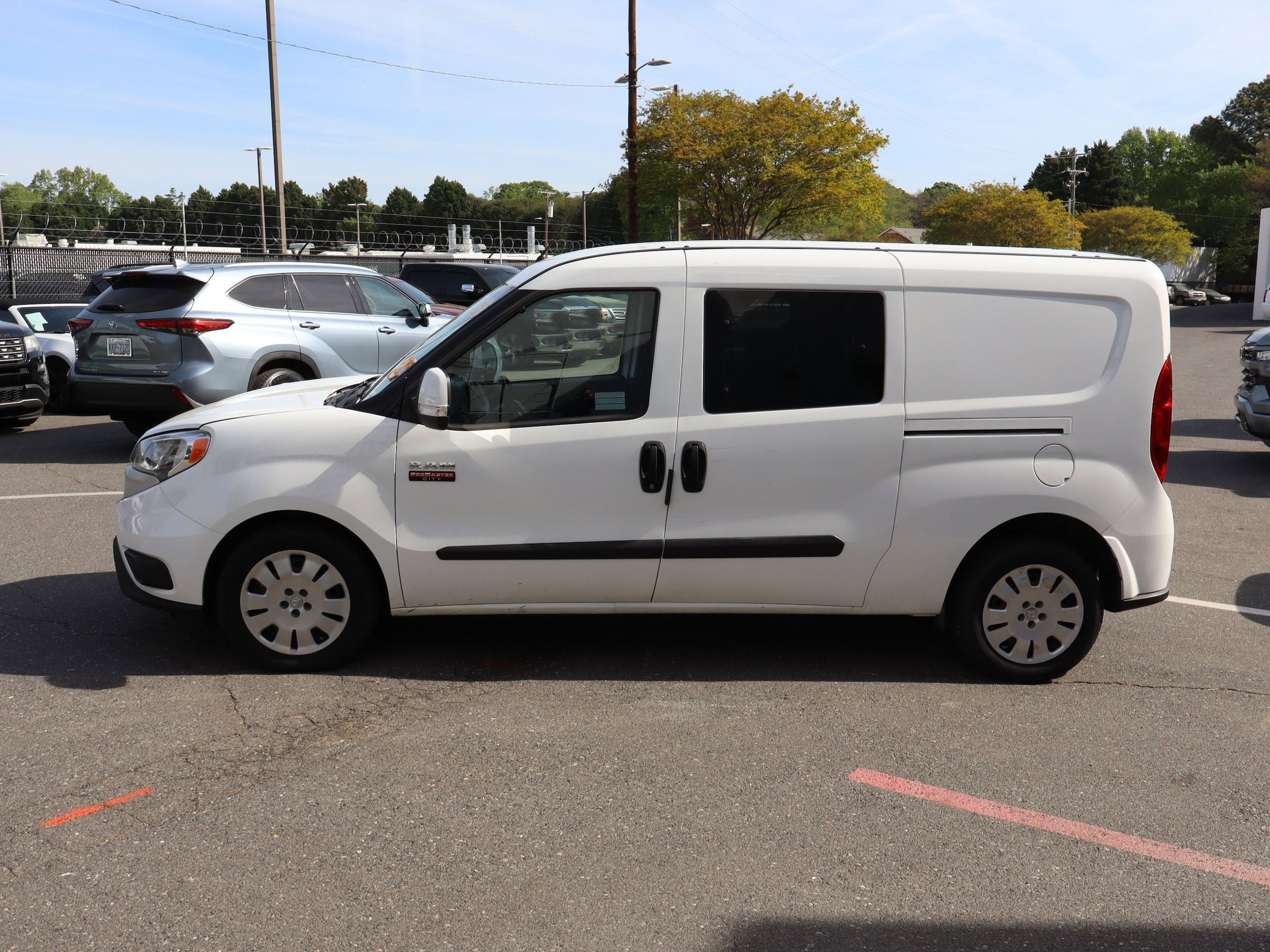 2021 Ram Promaster City Cargo Van Tradesman SLT photo 6