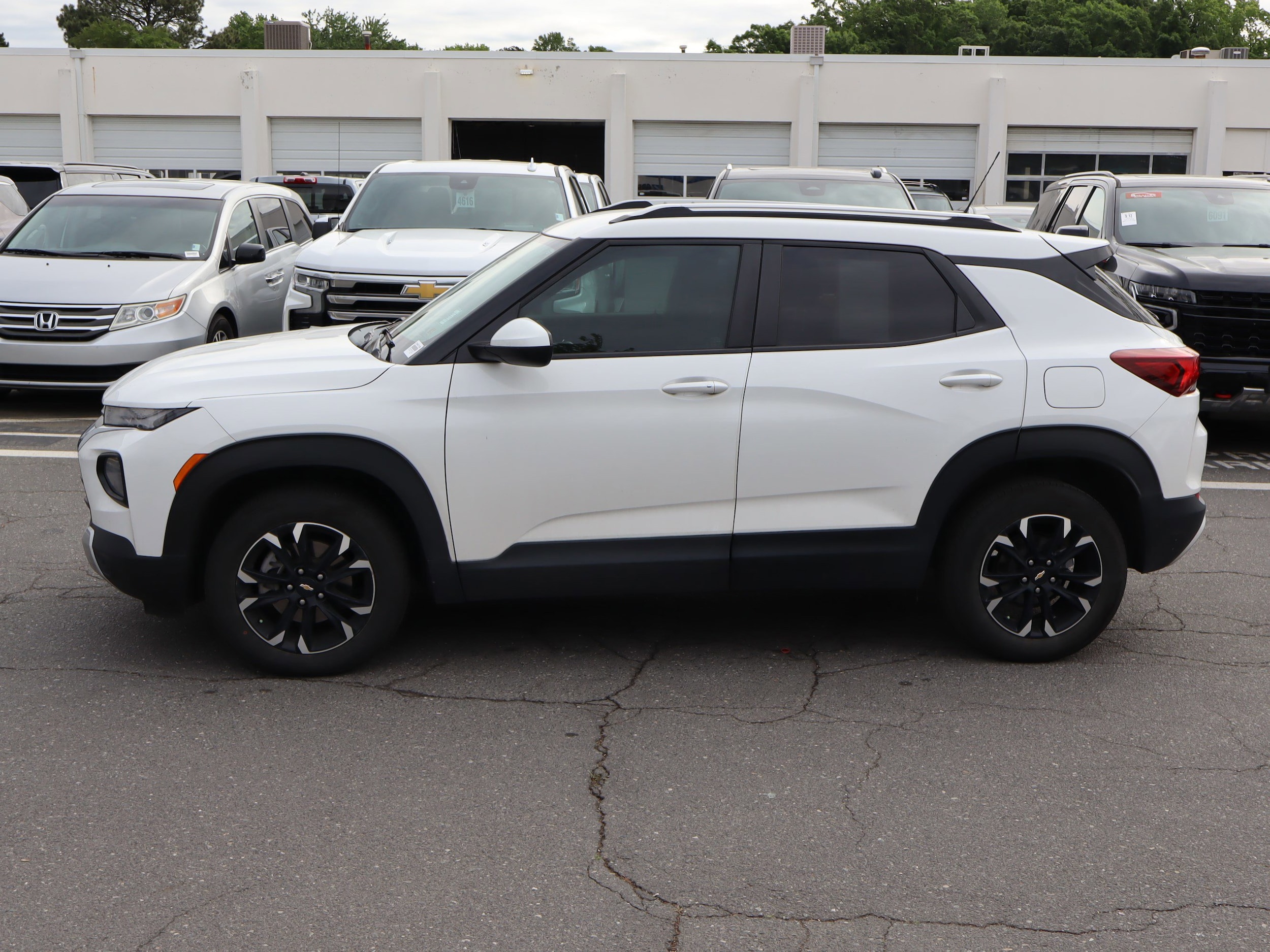 2023 Chevrolet Trailblazer LT photo 6