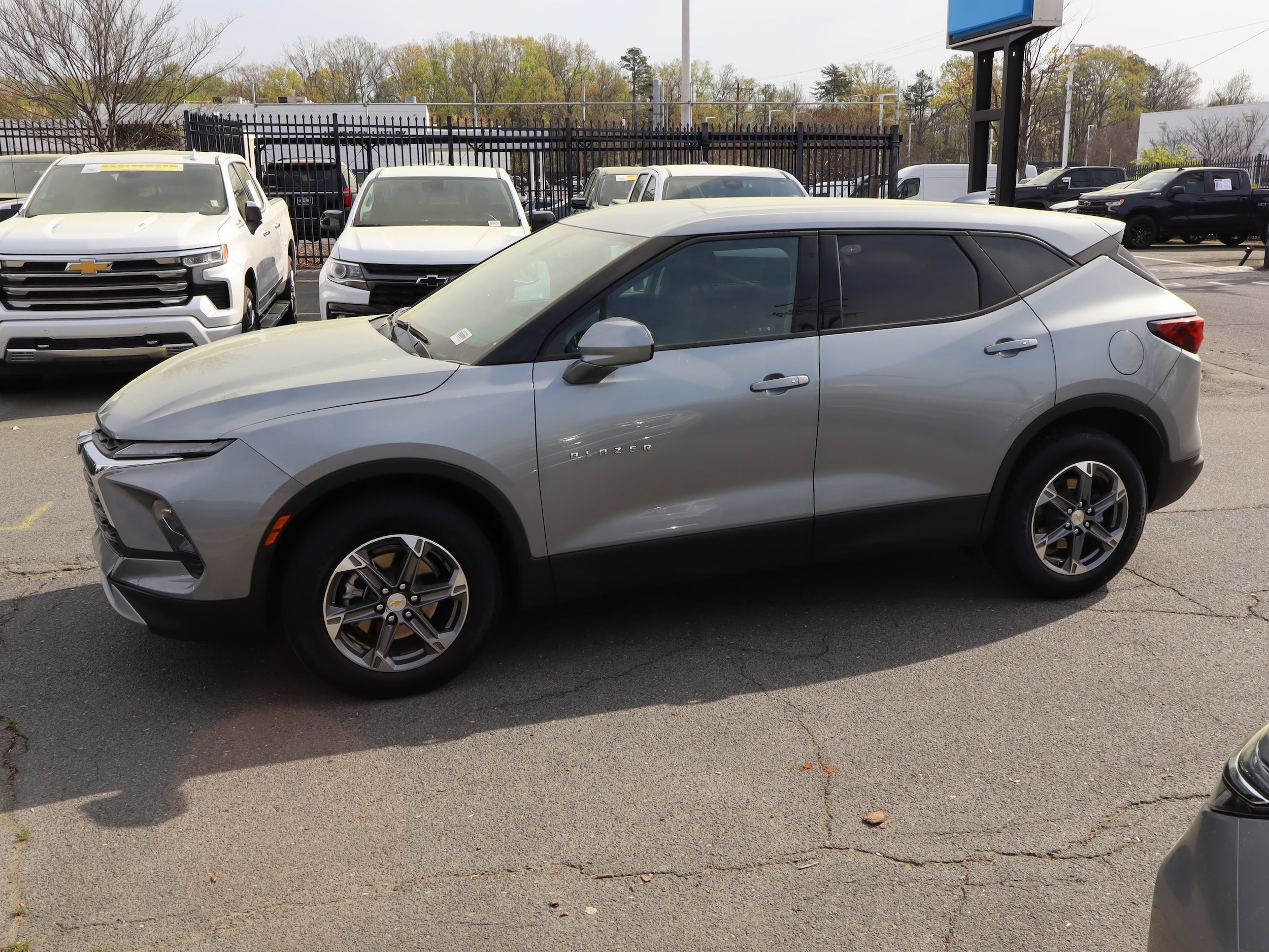 2025 Chevrolet Blazer LT photo 6