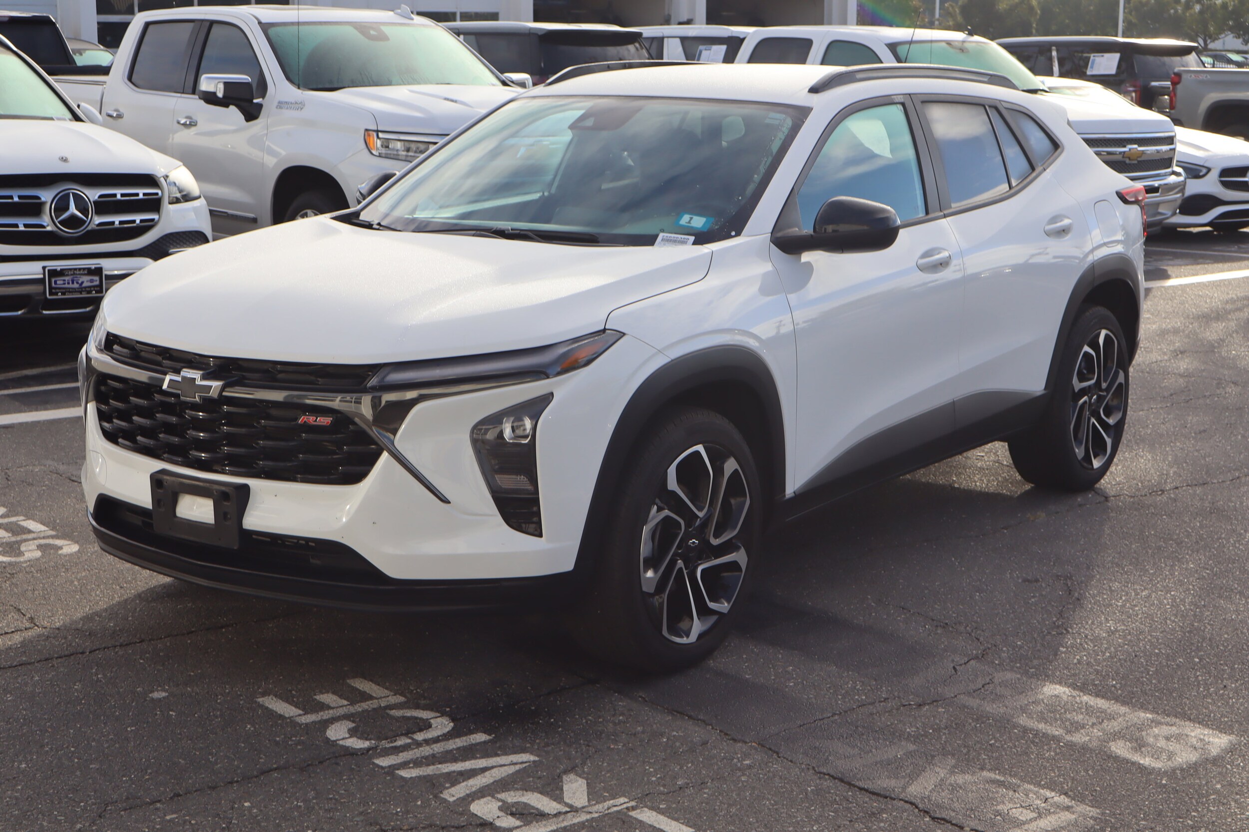2024 Chevrolet Trax photo 3