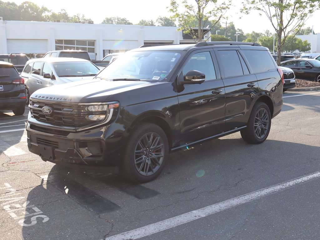 Used 2025 Ford Expedition Platinum SUV
