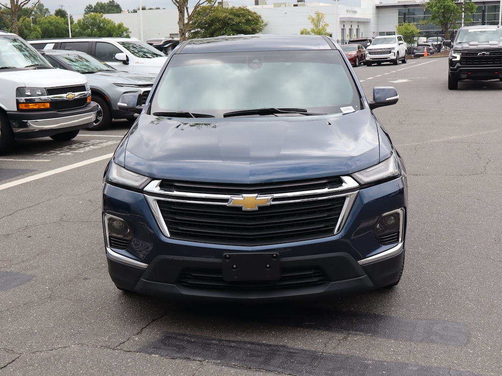 Used 2023 Chevrolet Traverse LS SUV