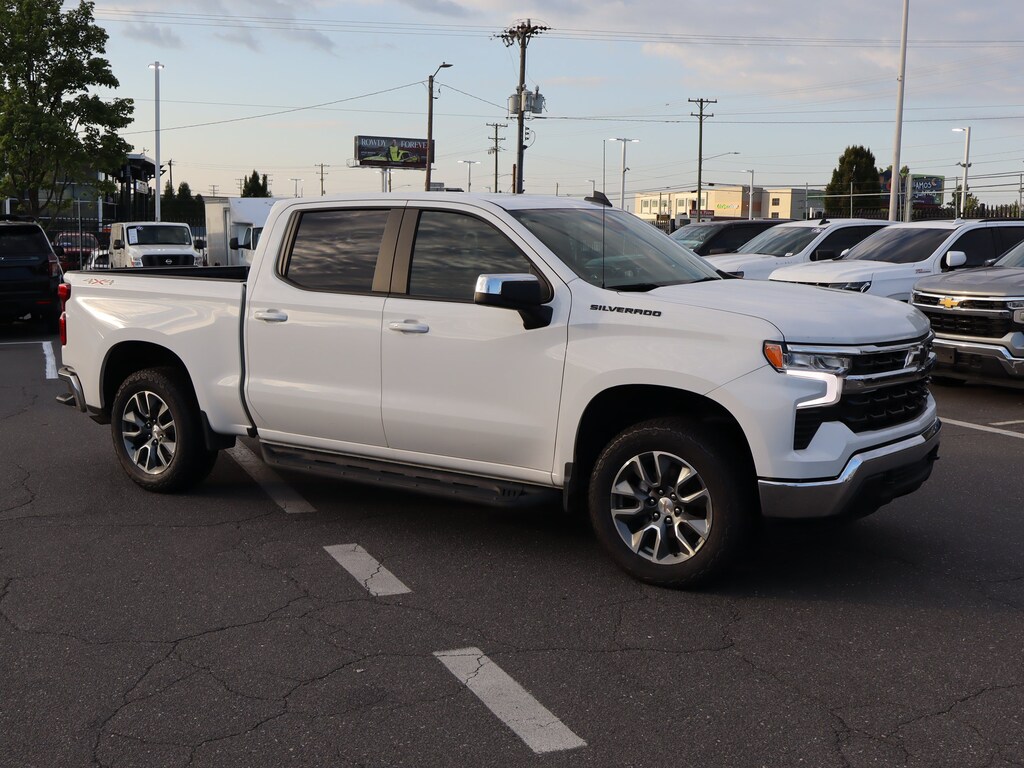 Used 2023 Chevrolet Silverado 1500 LT Pickup