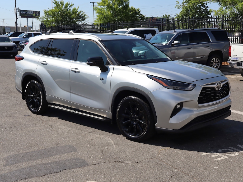 Used 2022 Toyota Highlander XLE SUV