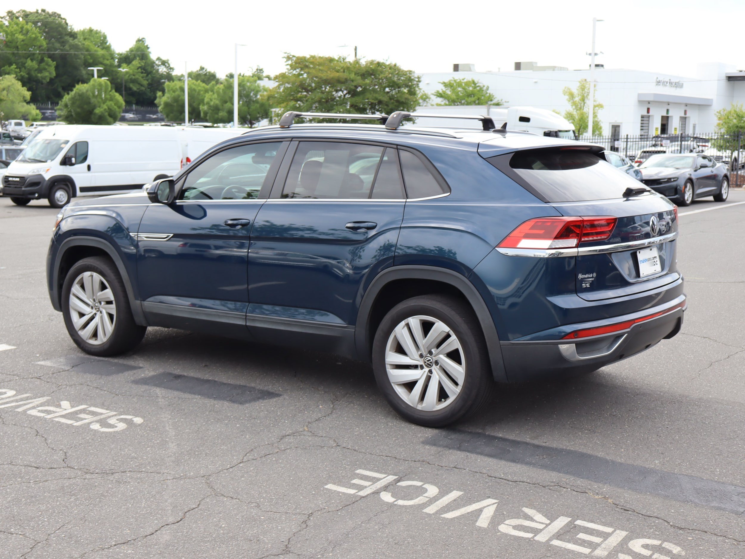 Volkswagen Atlas Cross Sport 2.0T SE W/Technology