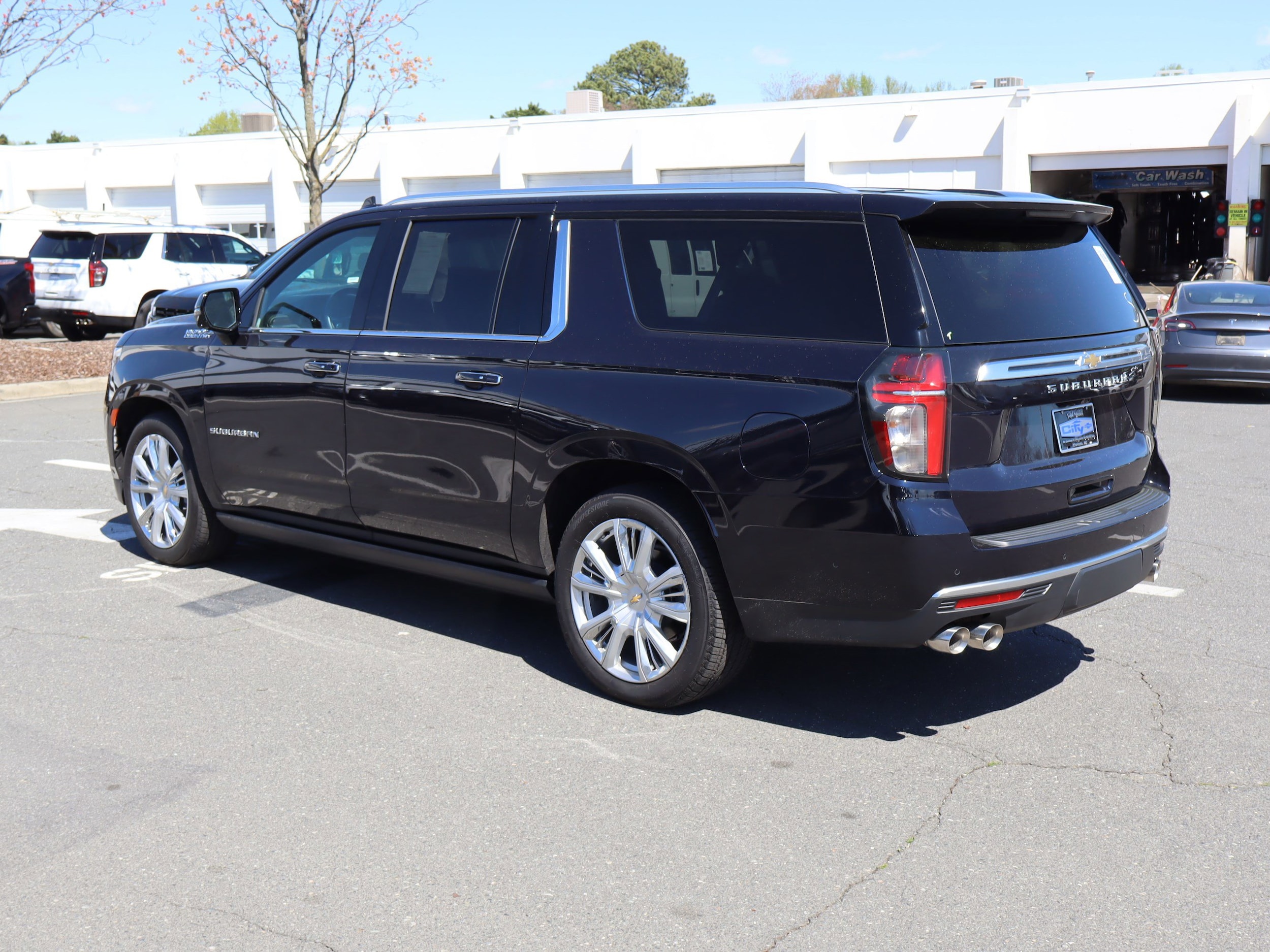 2024 Chevrolet Suburban High Country photo 6