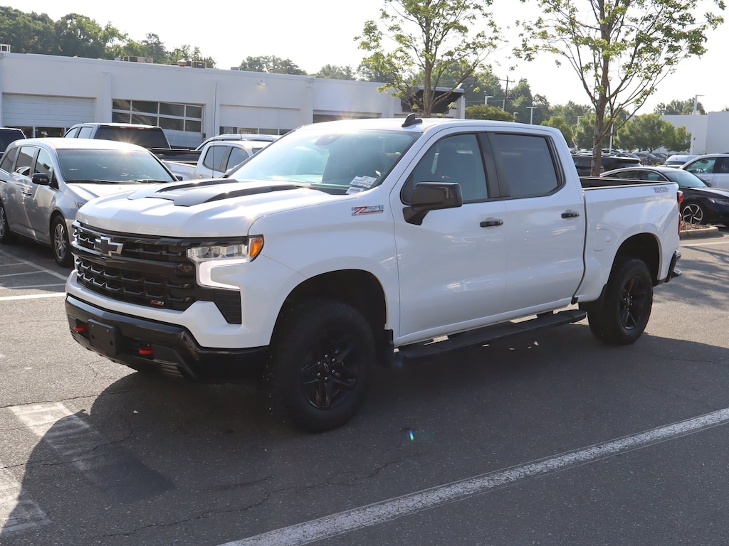 Used 2024 Chevrolet Silverado 1500 LT Trail Boss Pickup